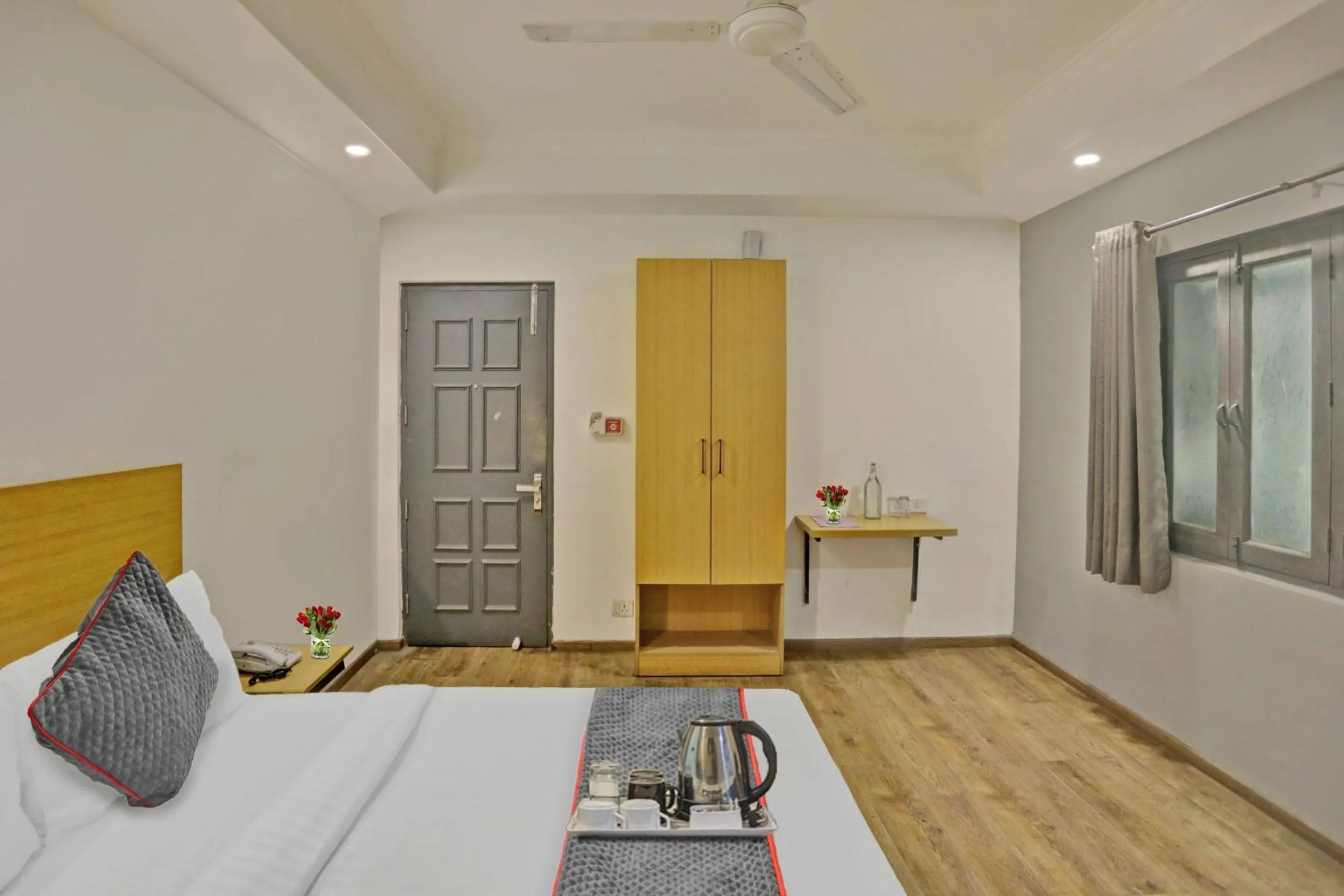 Bedroom in Townhouse Jp Grand Near Mayapuri Chowk
