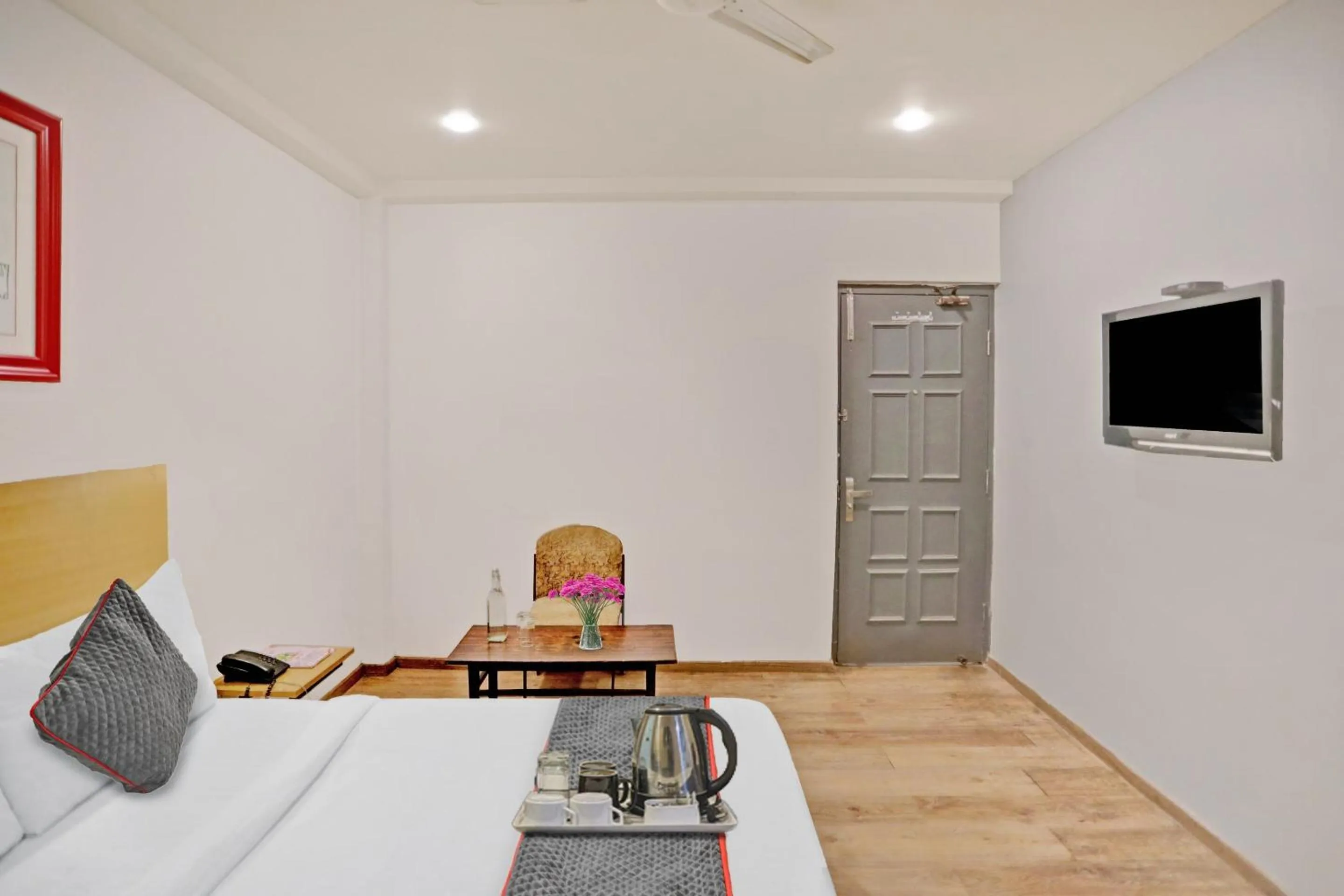 Bedroom in Townhouse Jp Grand Near Mayapuri Chowk