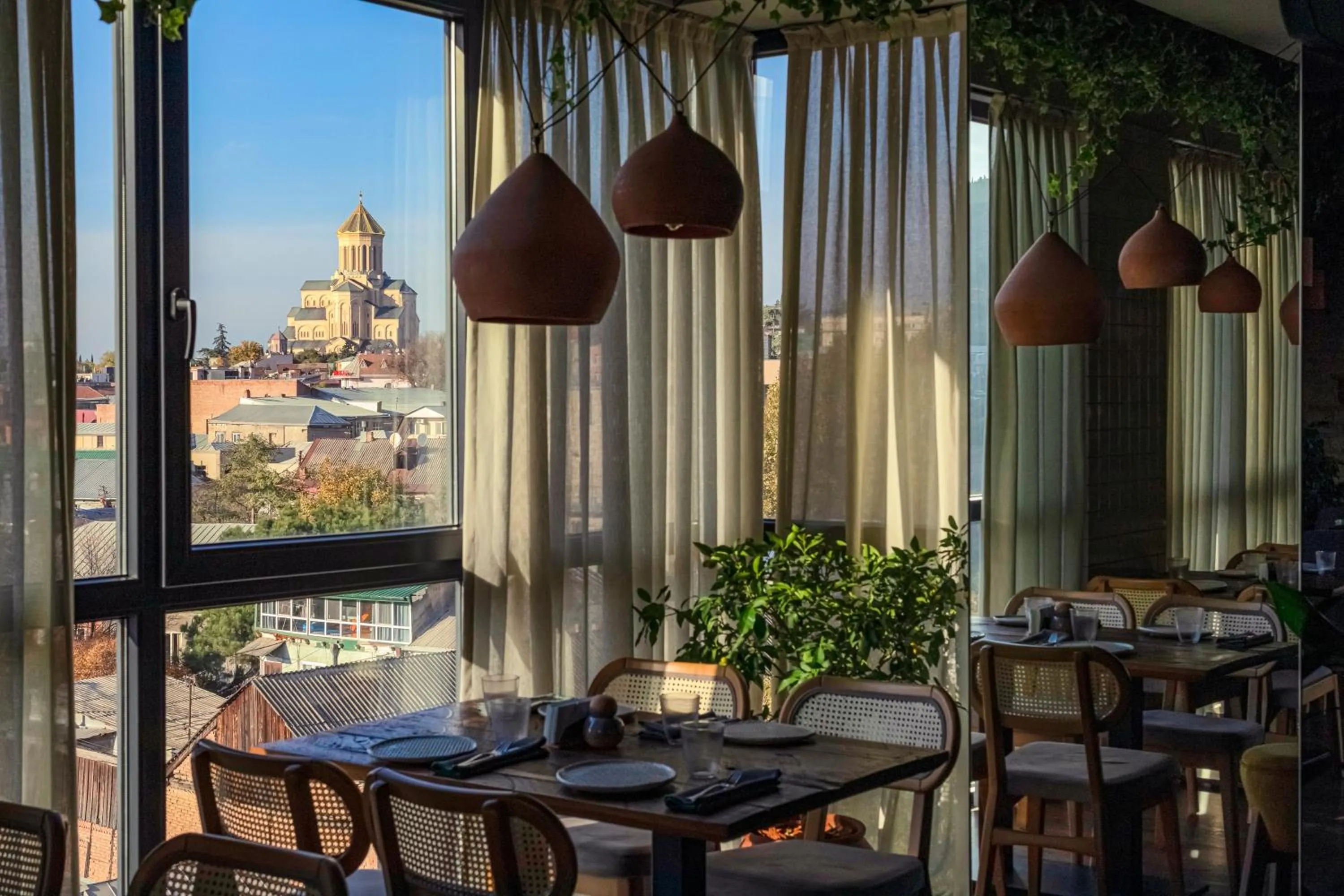 Restaurant/places to eat in Khedi Hotel Tbilisi