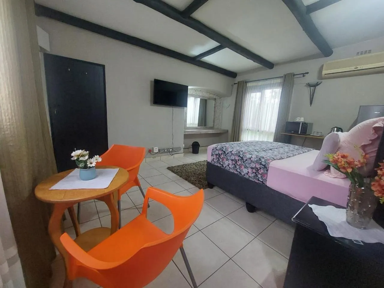 Bed in Daven Guest House