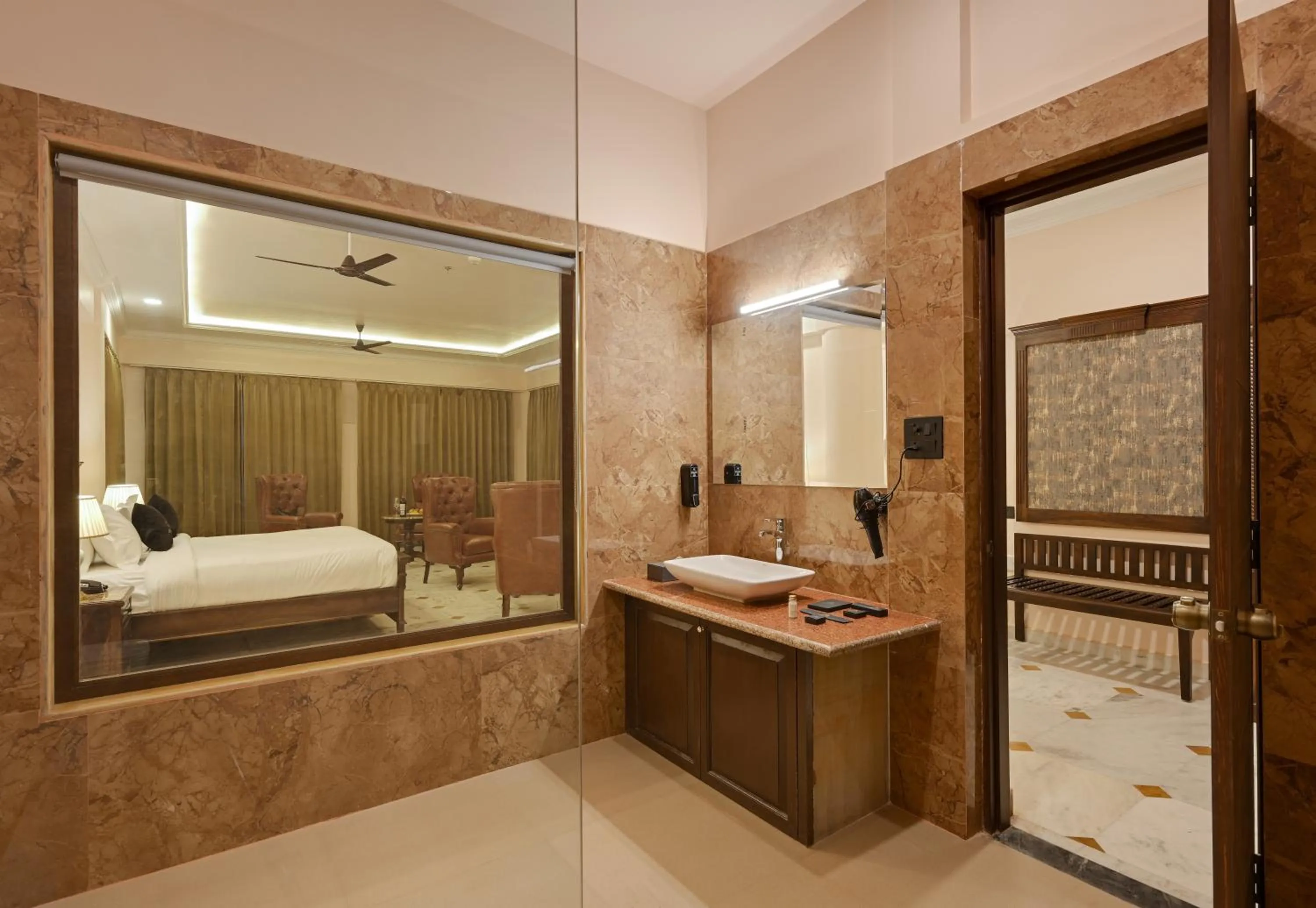 Bathroom, Bed in Shahpura Barliyas House