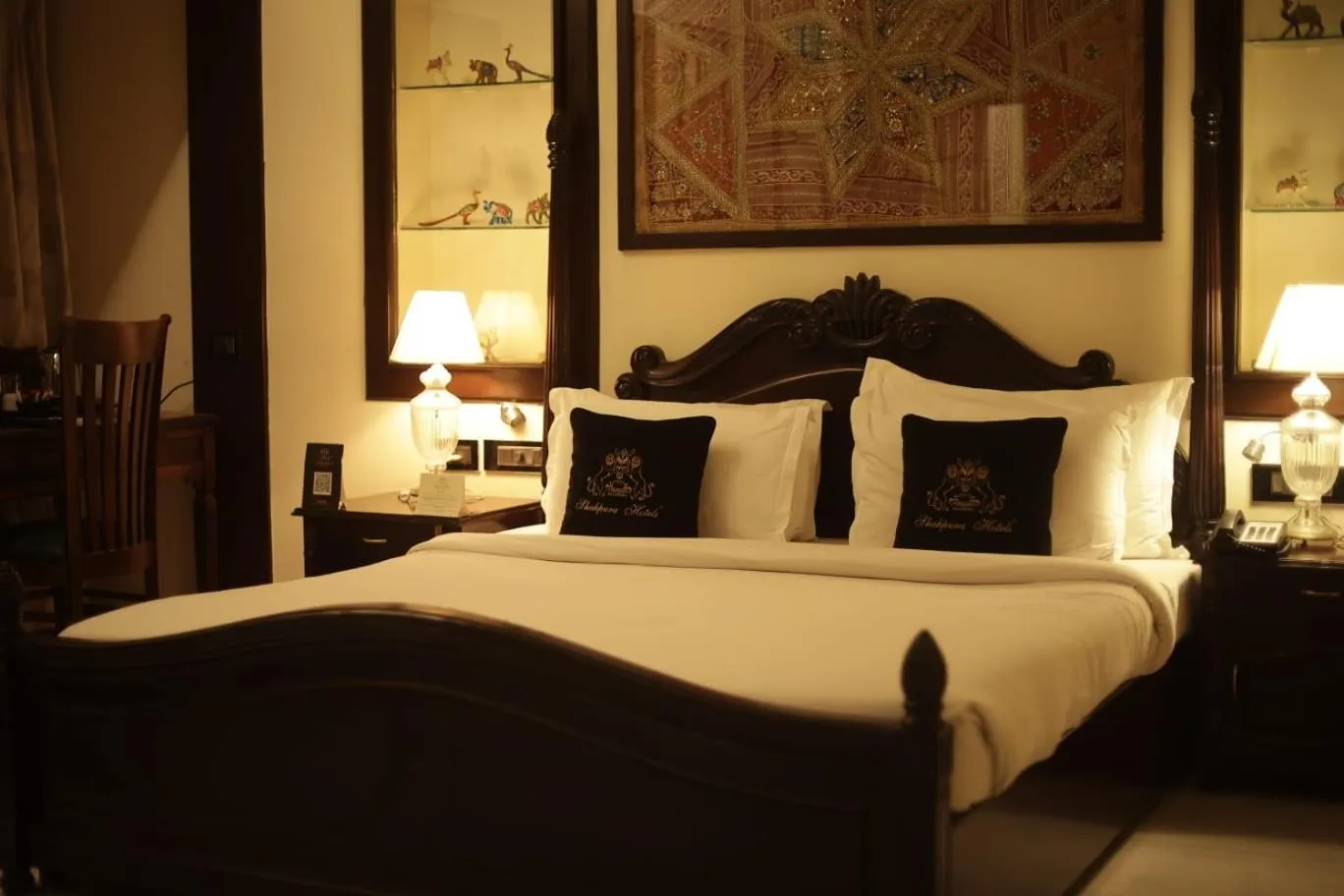 Bedroom, Bed in Shahpura Barliyas House