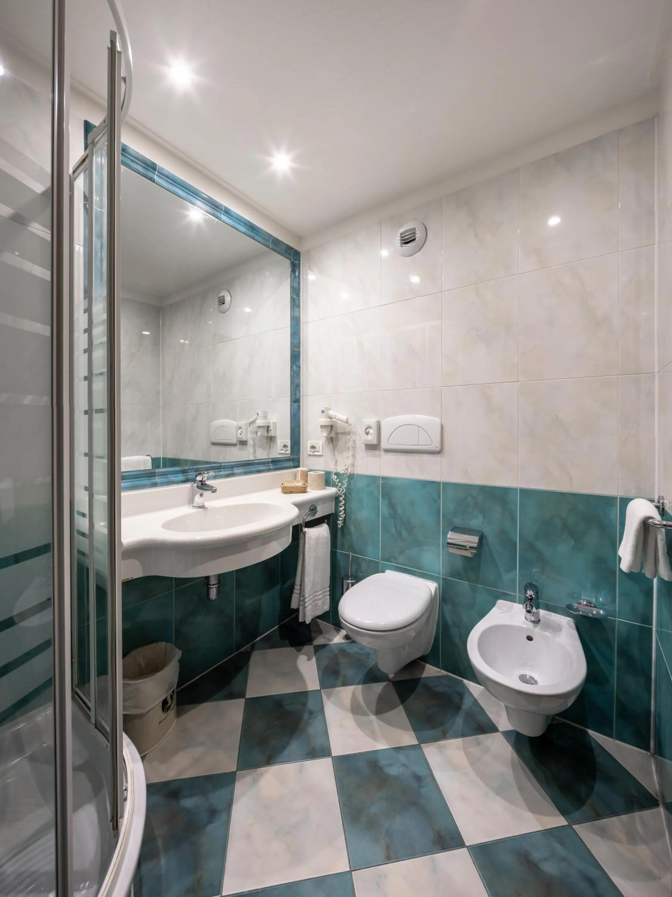 Bathroom in Hotel Lucrezia Borgia