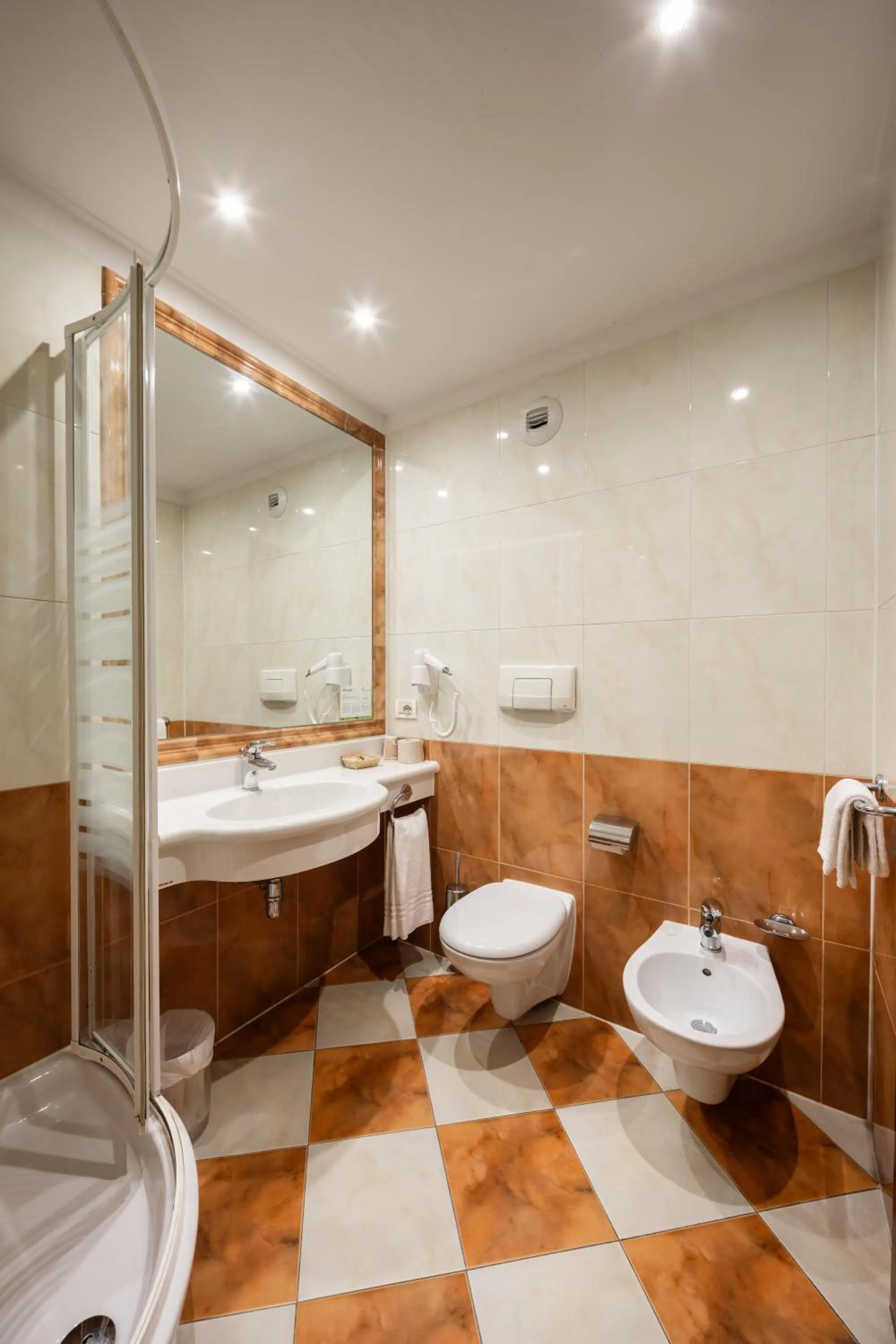 Bathroom in Hotel Lucrezia Borgia