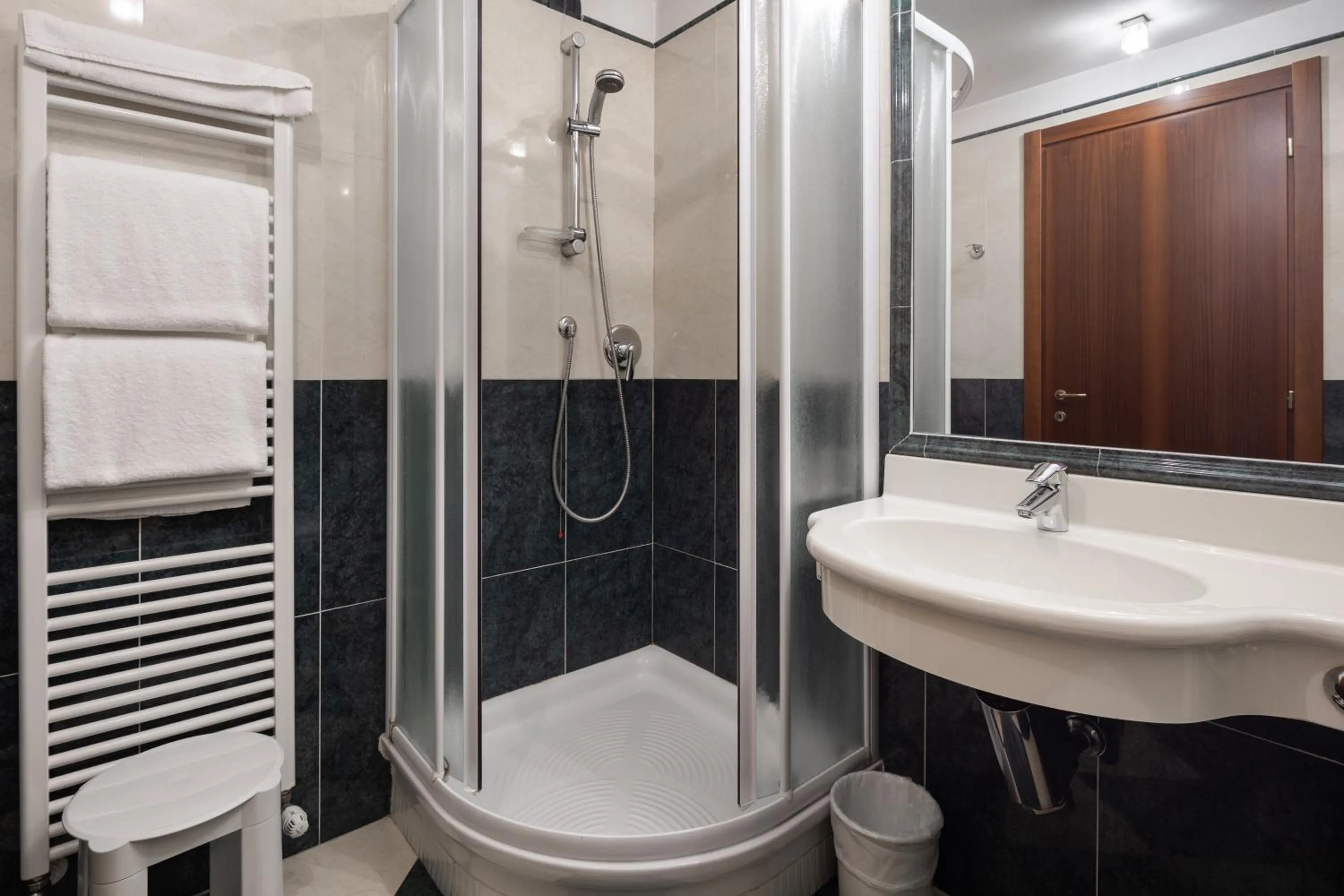 Bathroom in Hotel Lucrezia Borgia