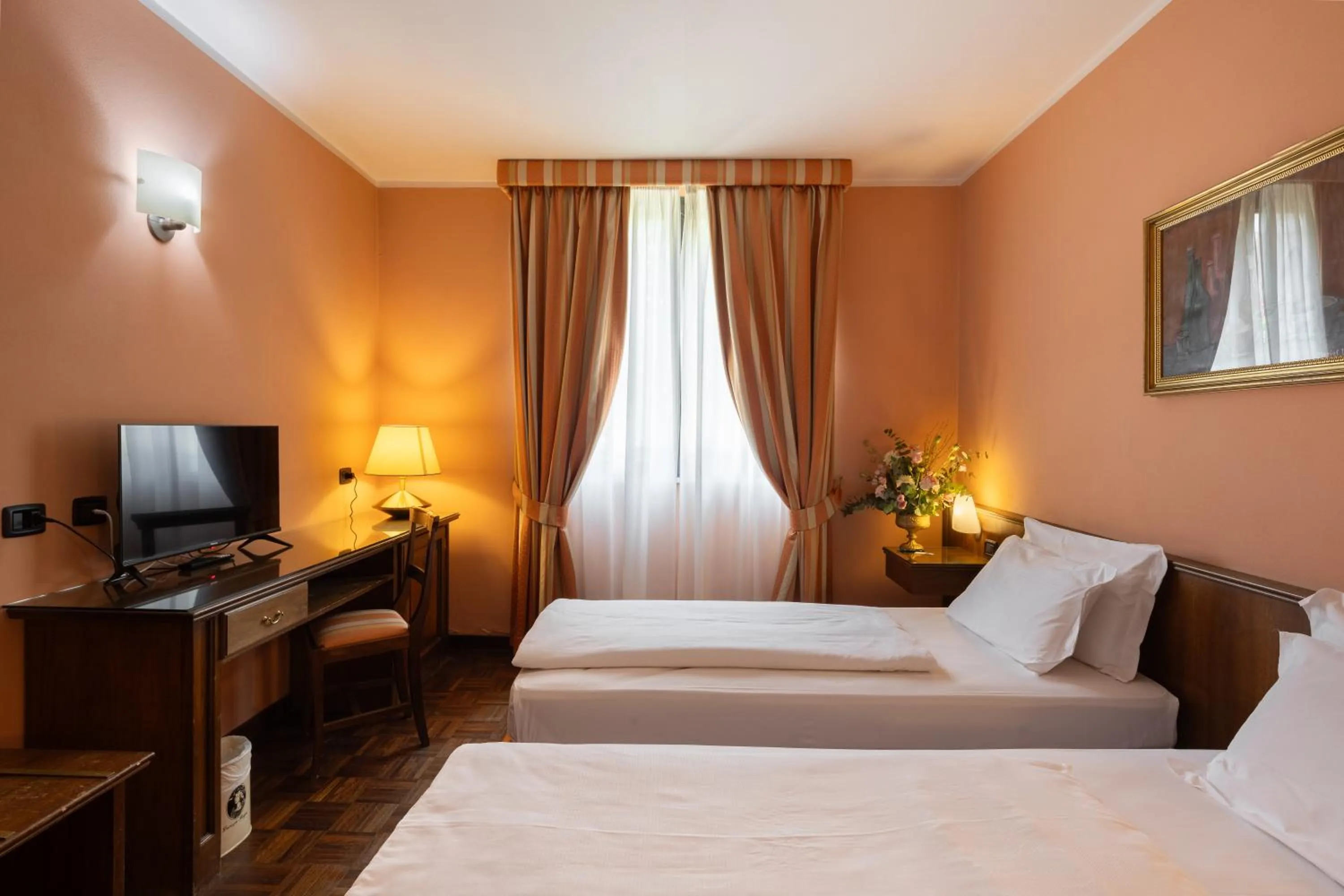 Bedroom, Bed in Hotel Lucrezia Borgia