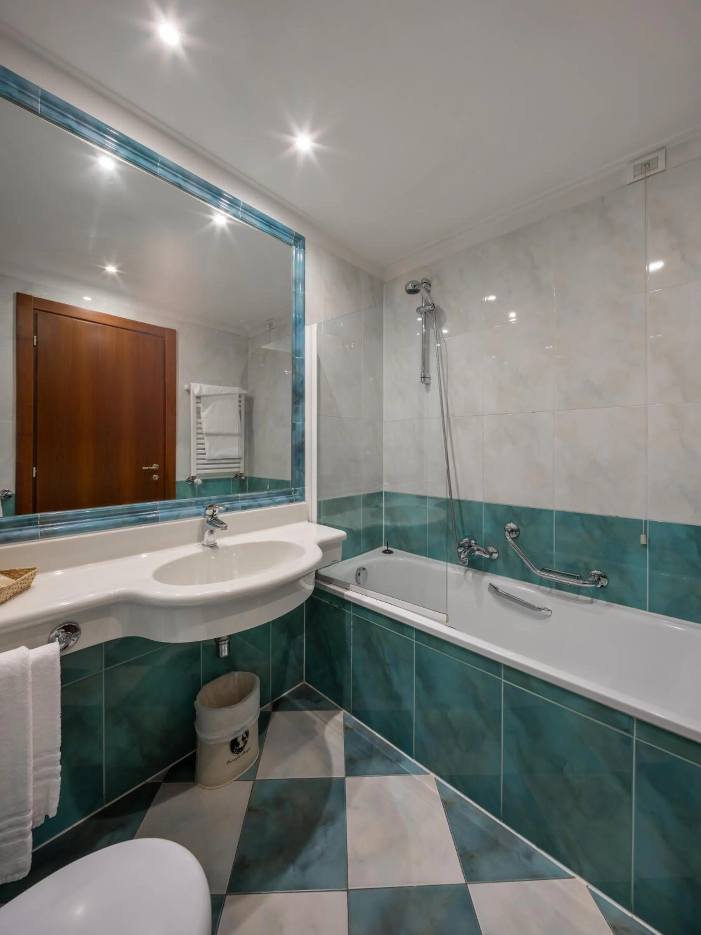 Bathroom in Hotel Lucrezia Borgia