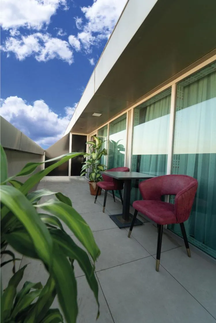 Day in Grand Quars Hotel