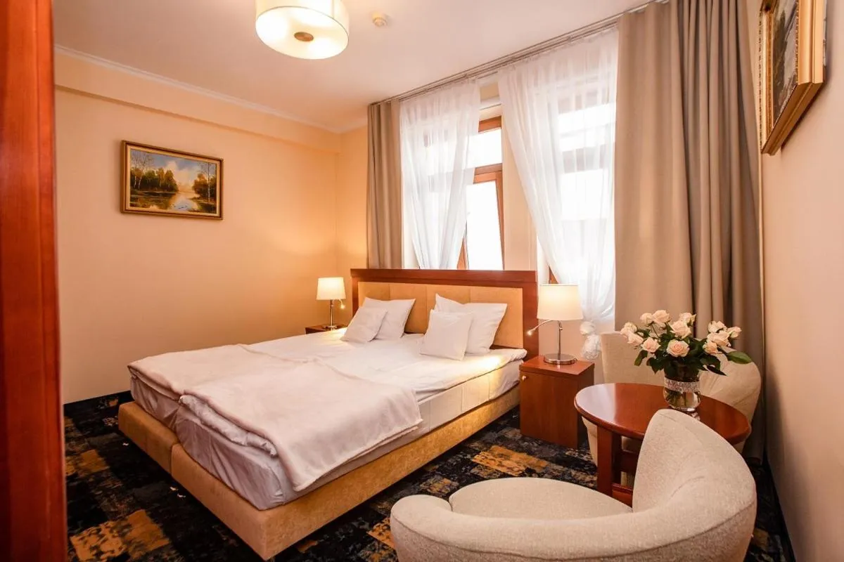 Photo of the whole room, Bed in Hotel Hubertus Rzeszów
