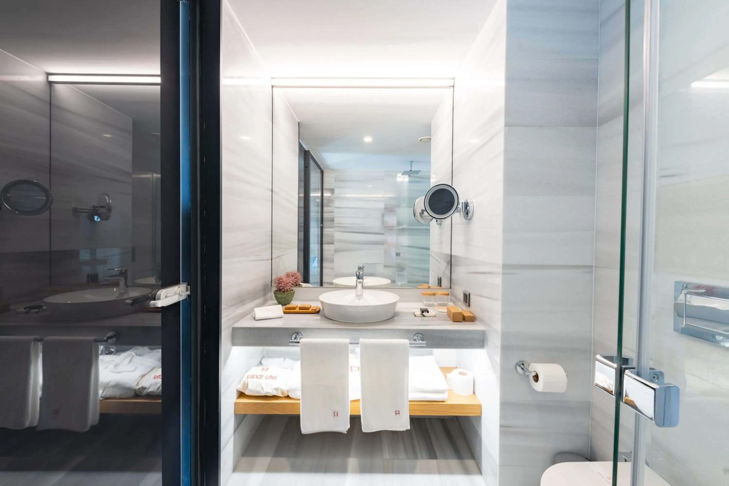 Bathroom in Pınar Otel