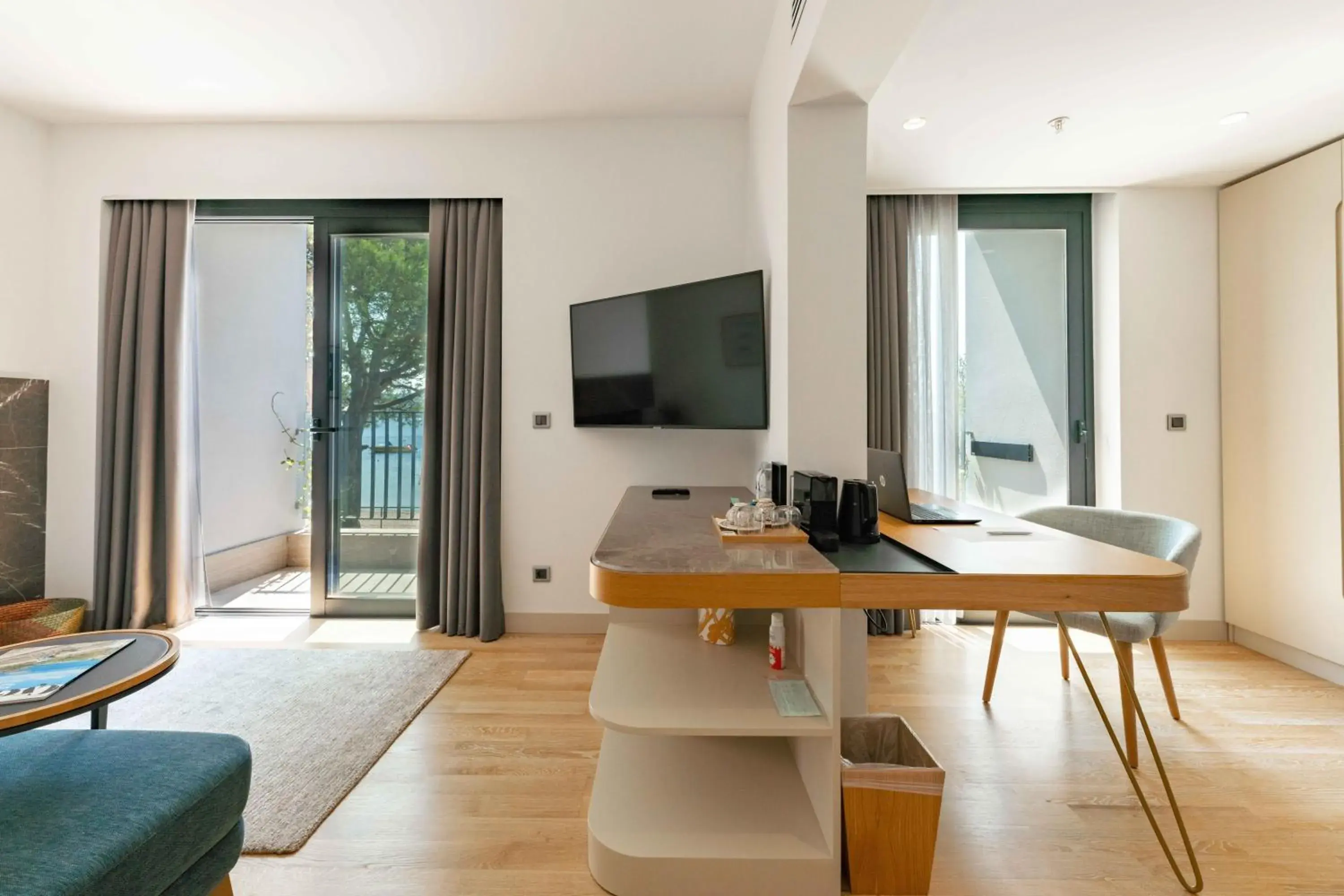 Photo of the whole room, Bed in Pınar Otel Photo of the whole room, Bed in Pınar Otel