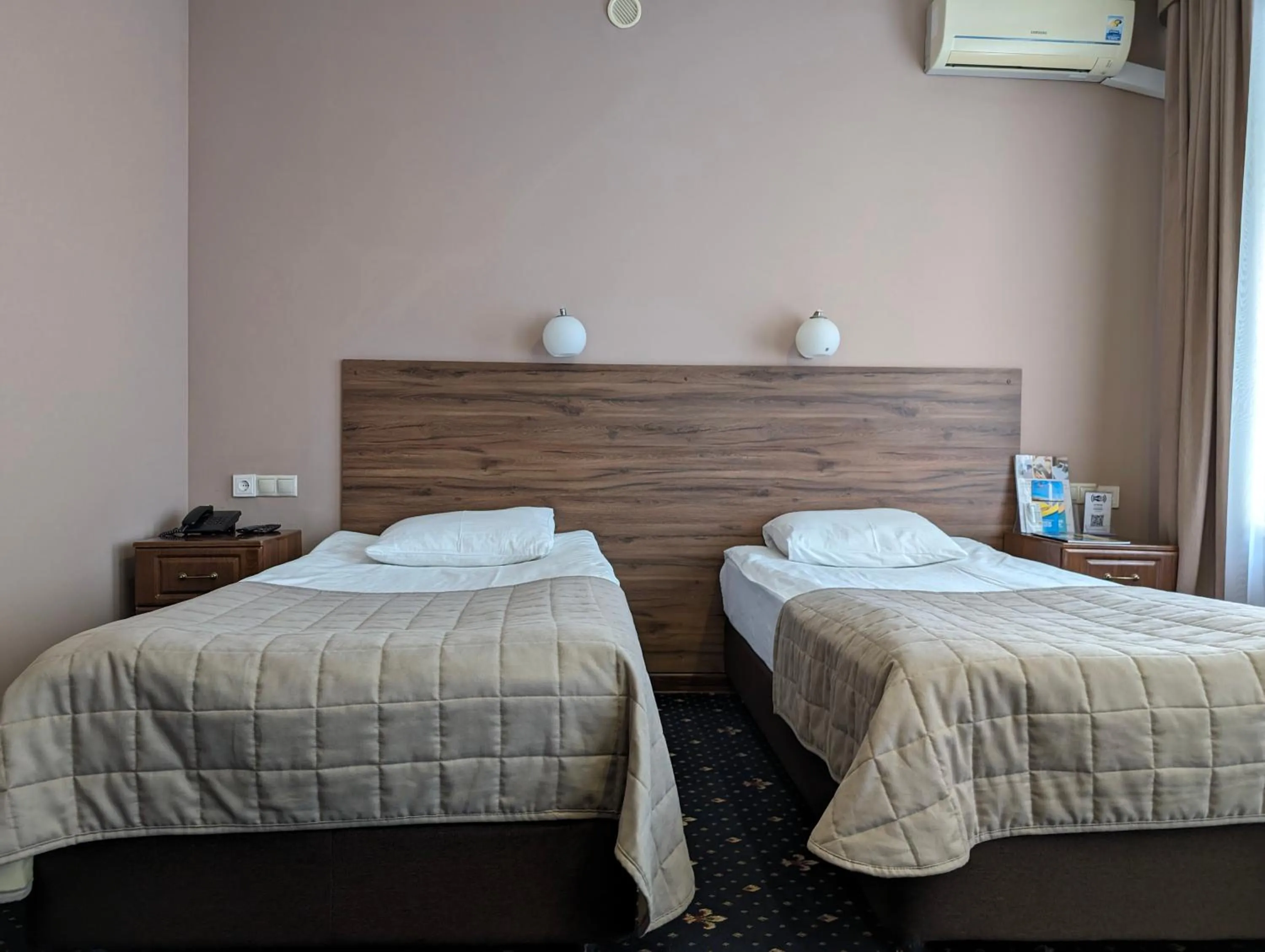 Bed in Victoria Hotel