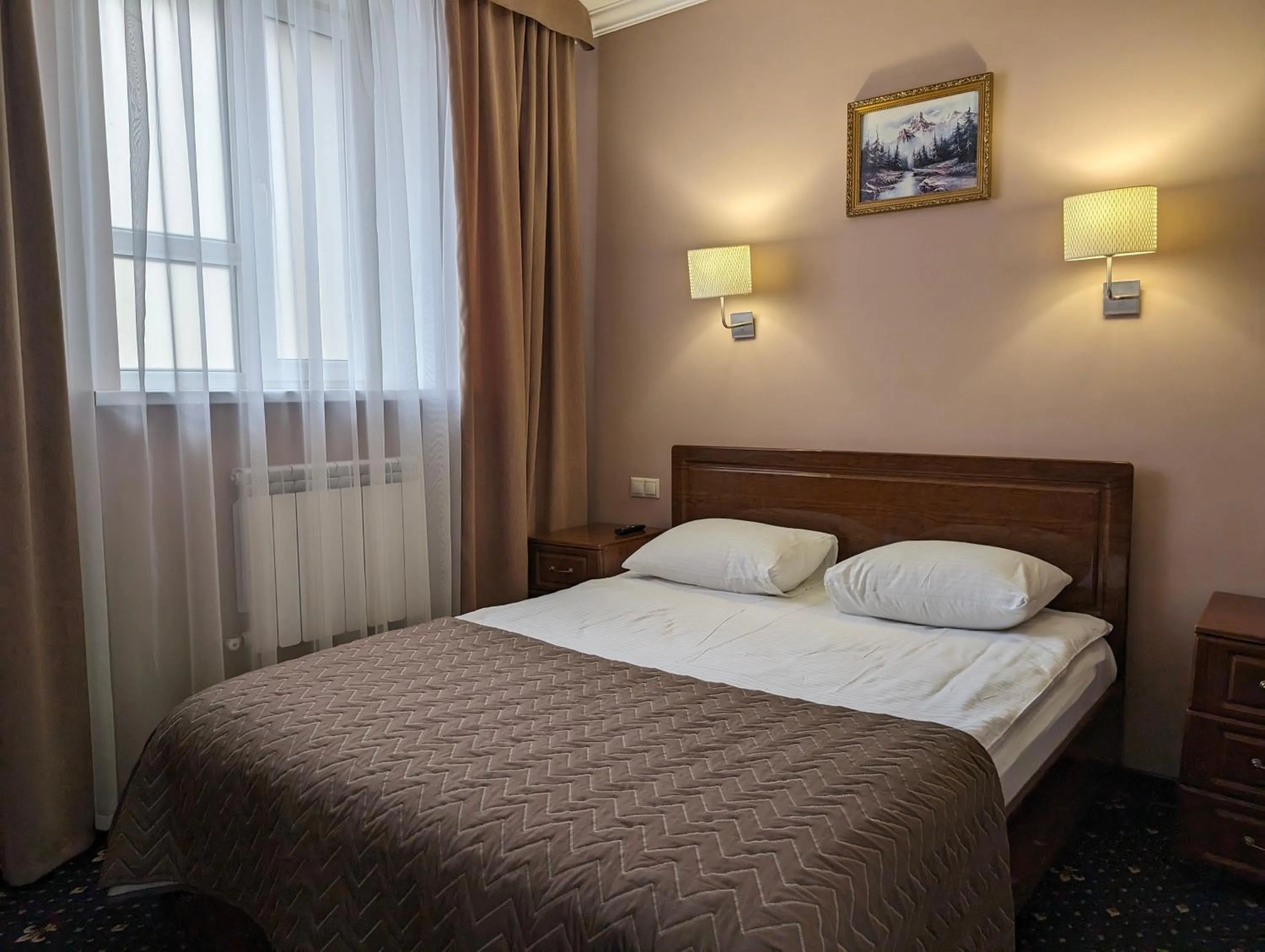 Bed in Victoria Hotel