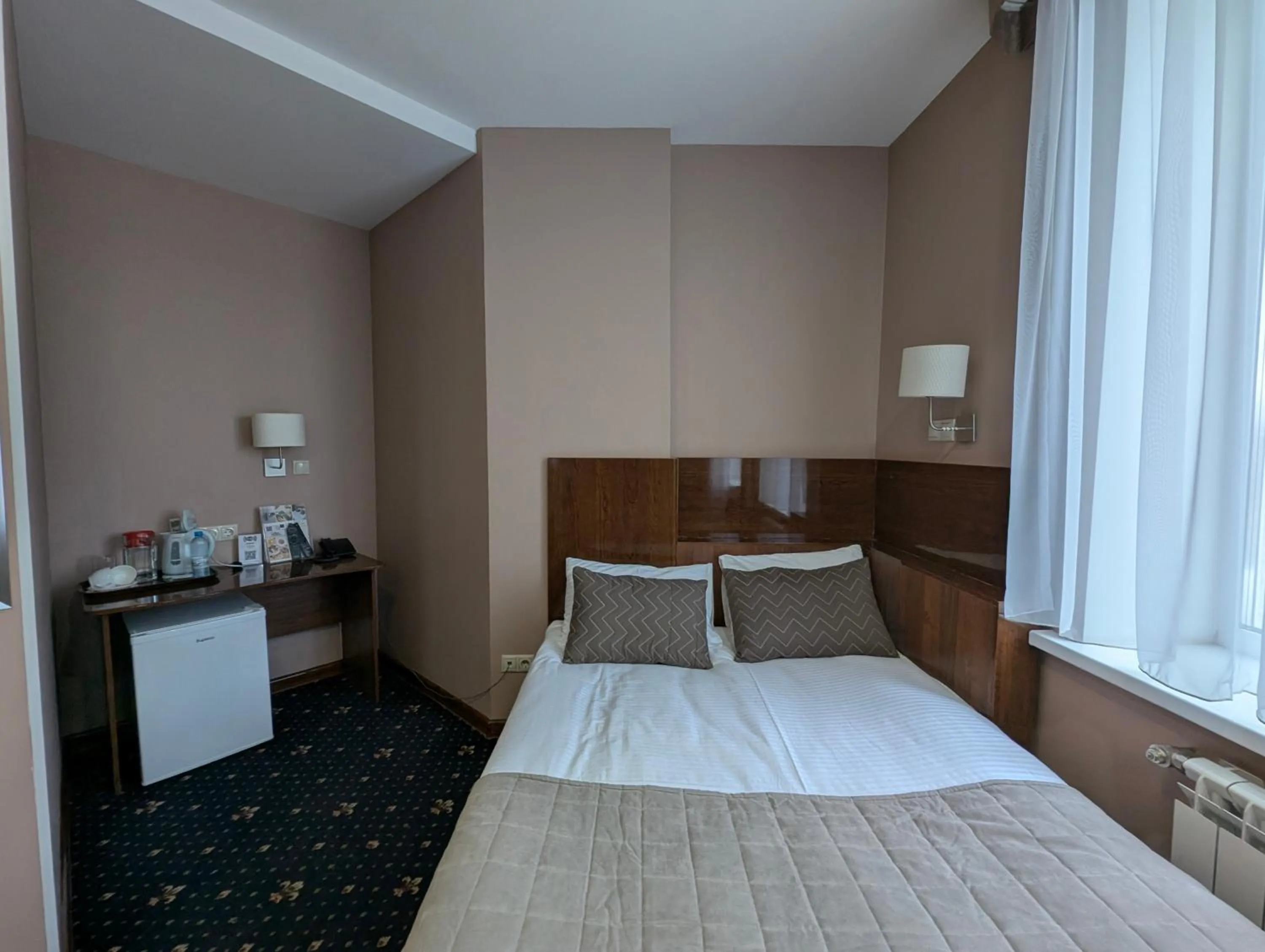 Bed in Victoria Hotel