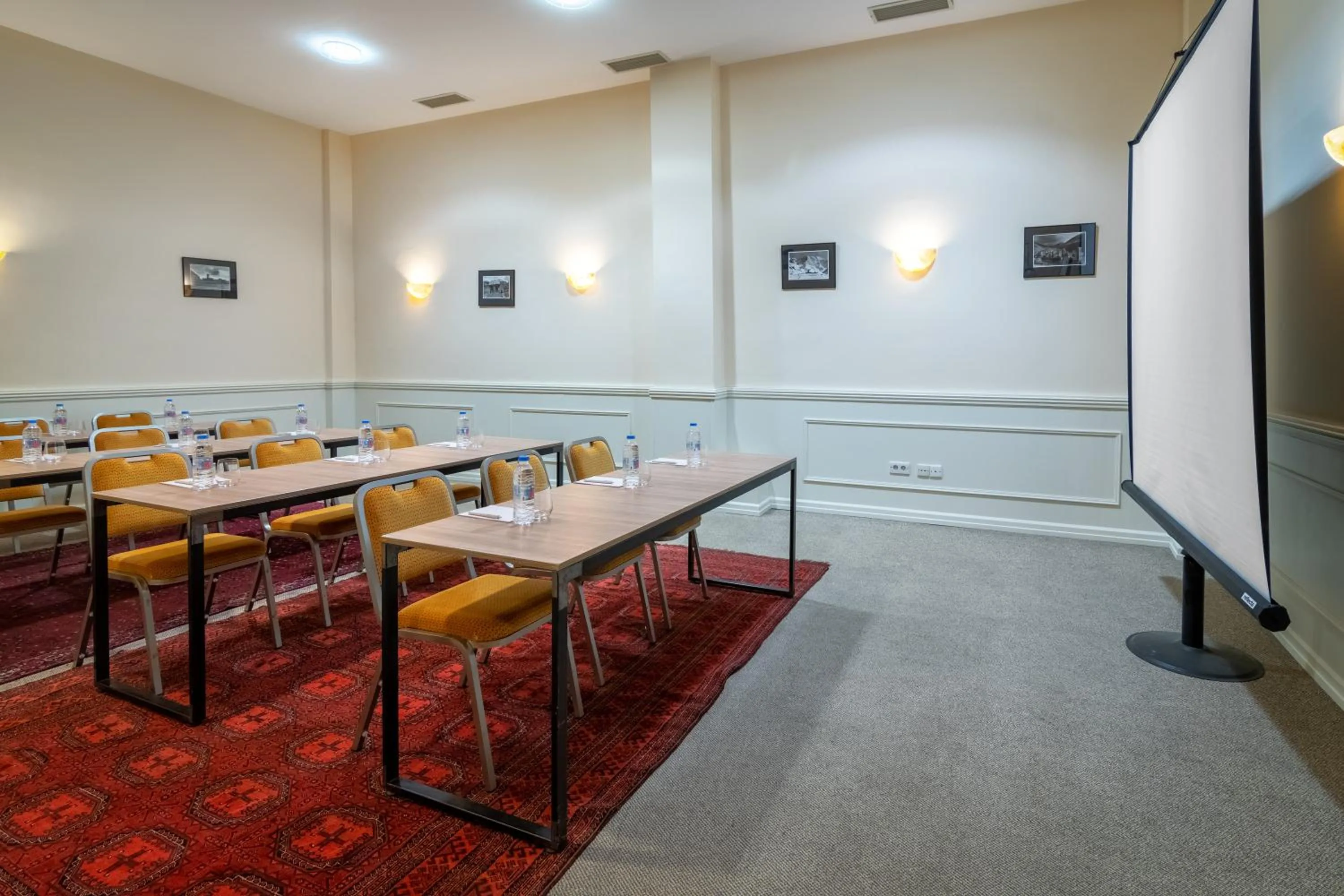 Meeting/conference room in GINGER Hotel