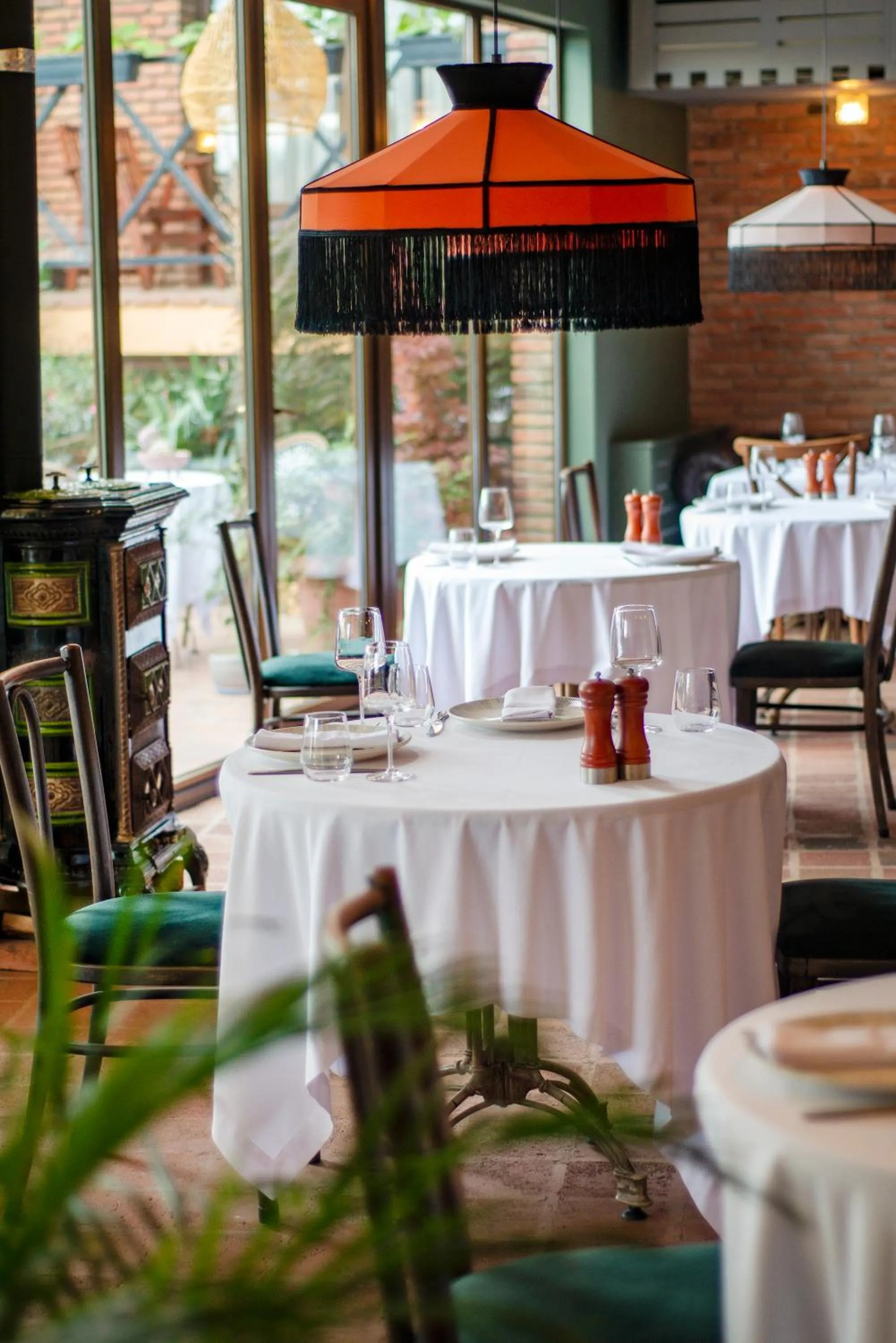 Restaurant/places to eat in GINGER Hotel