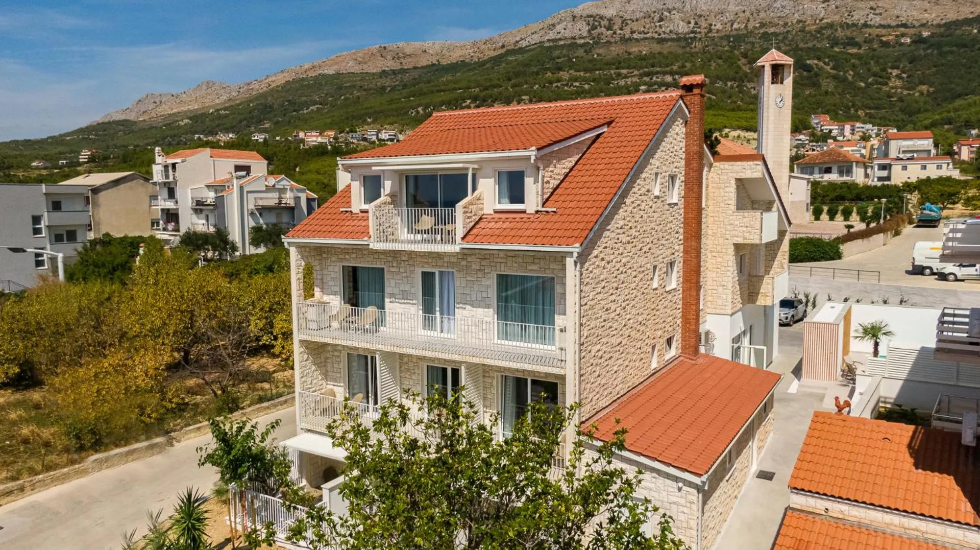 Villa Miki