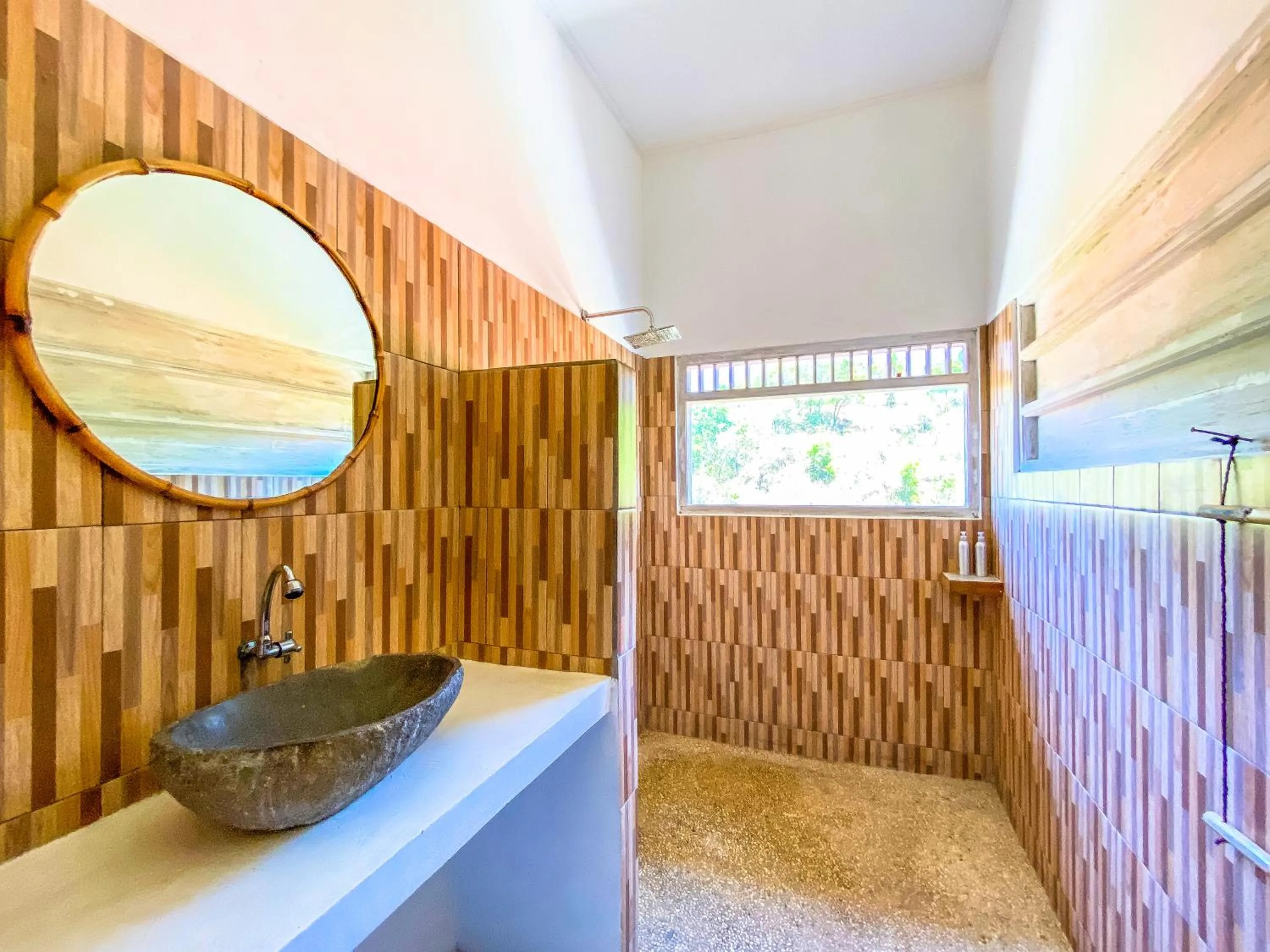 Bathroom in Namaste Bungalows Resort