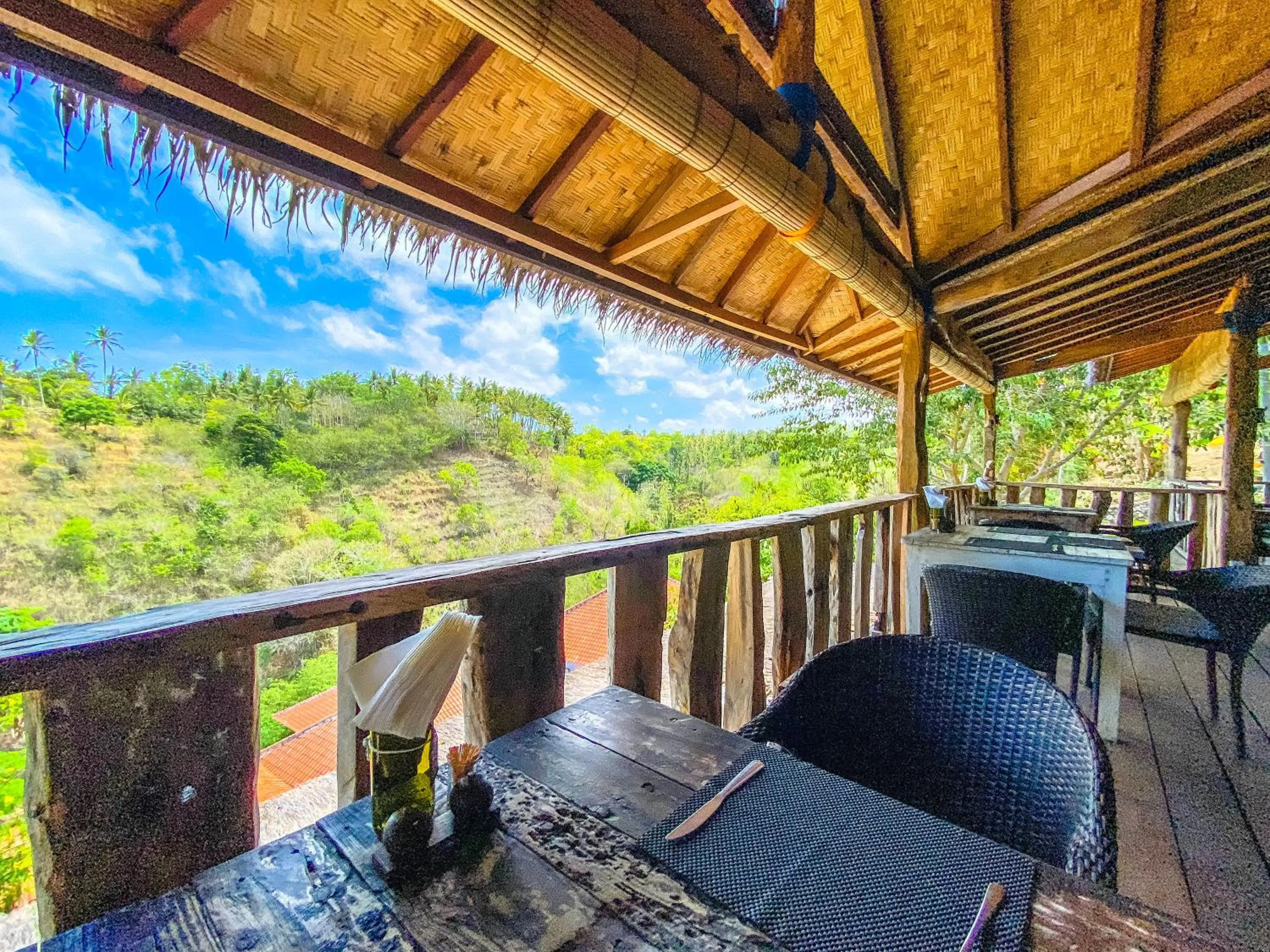 Restaurant/places to eat in Namaste Bungalows Resort