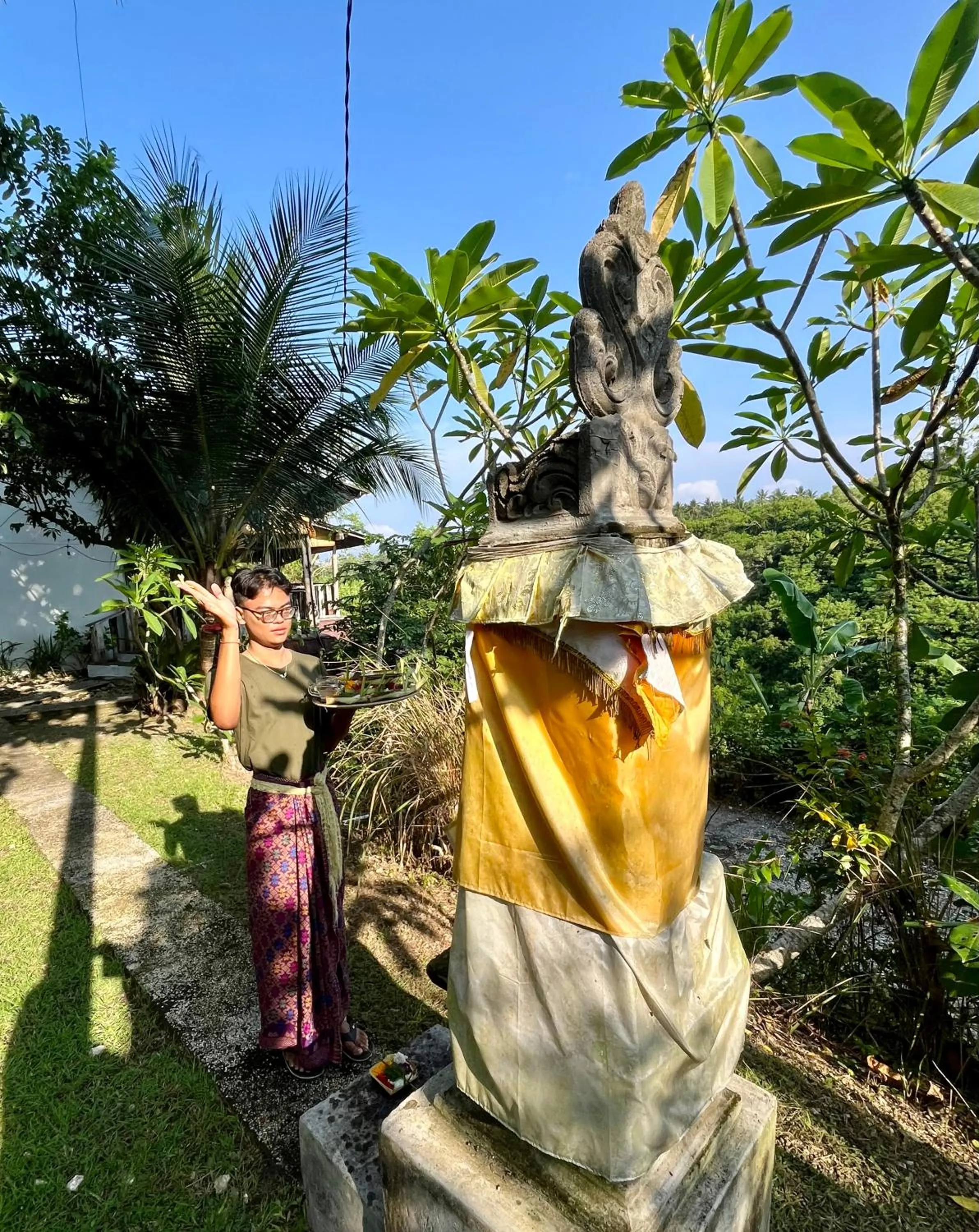 Staff in Namaste Bungalows Resort