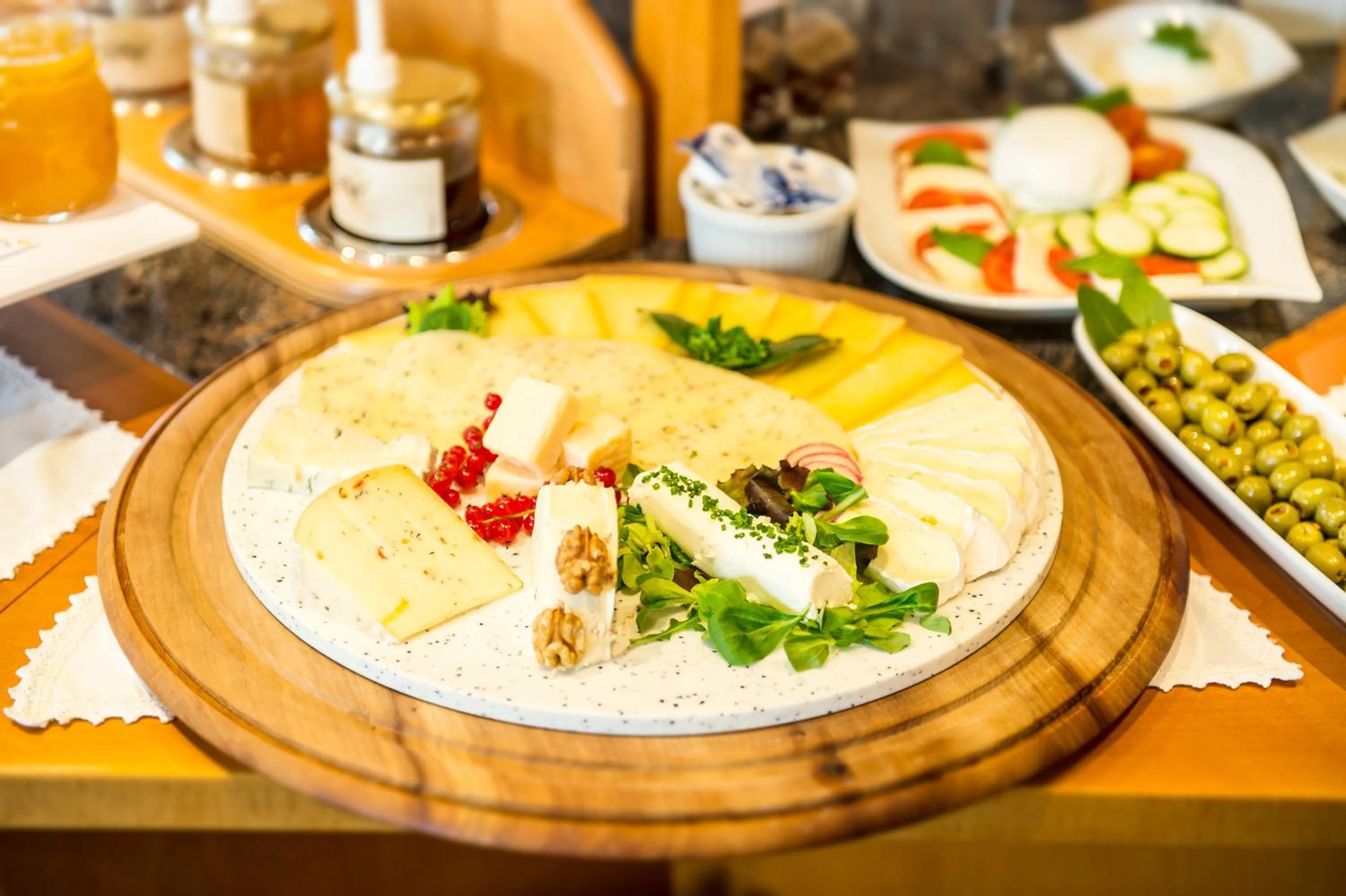 Buffet breakfast in Hotel Pension Verdorfer