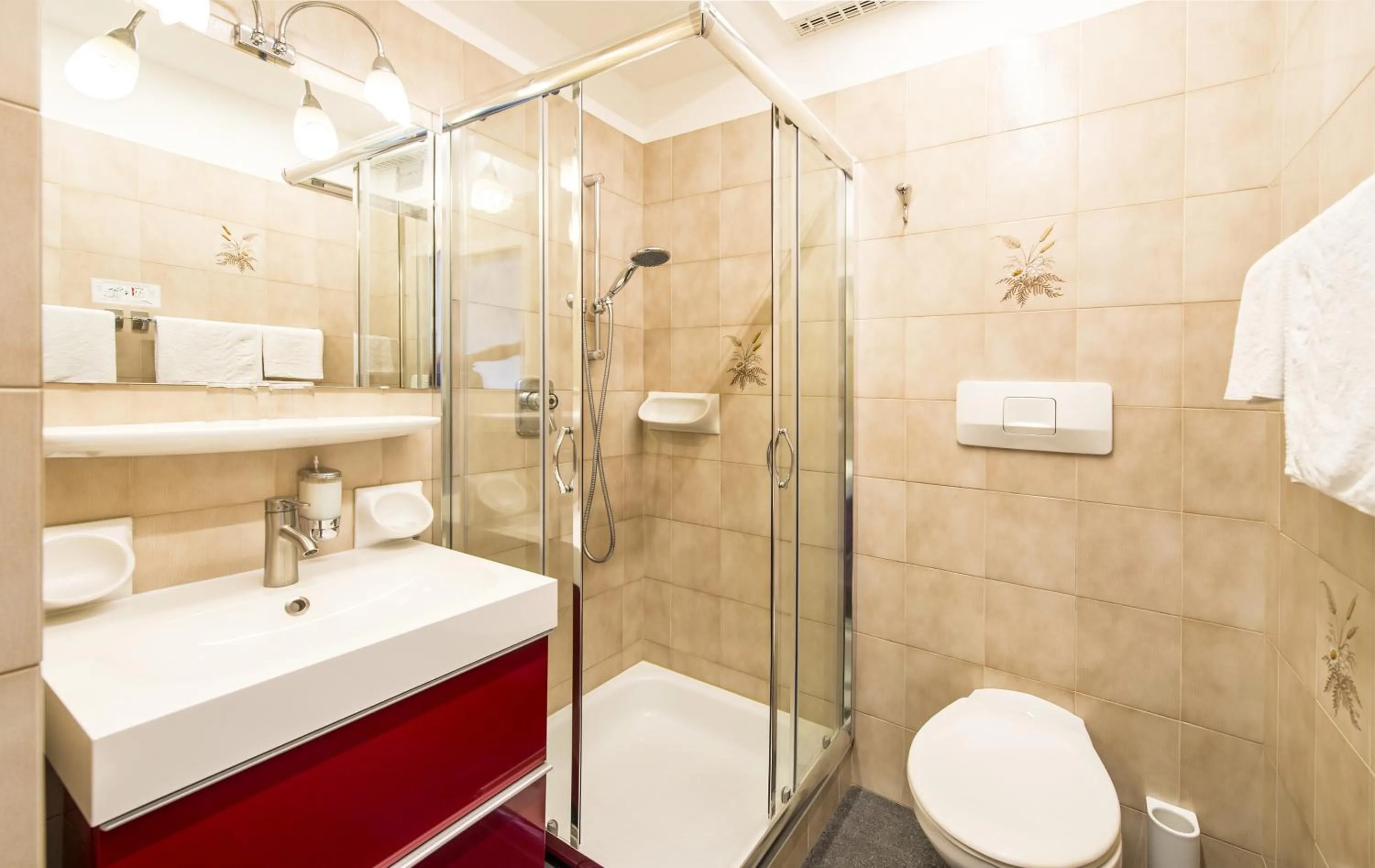 Shower in Hotel Pension Verdorfer