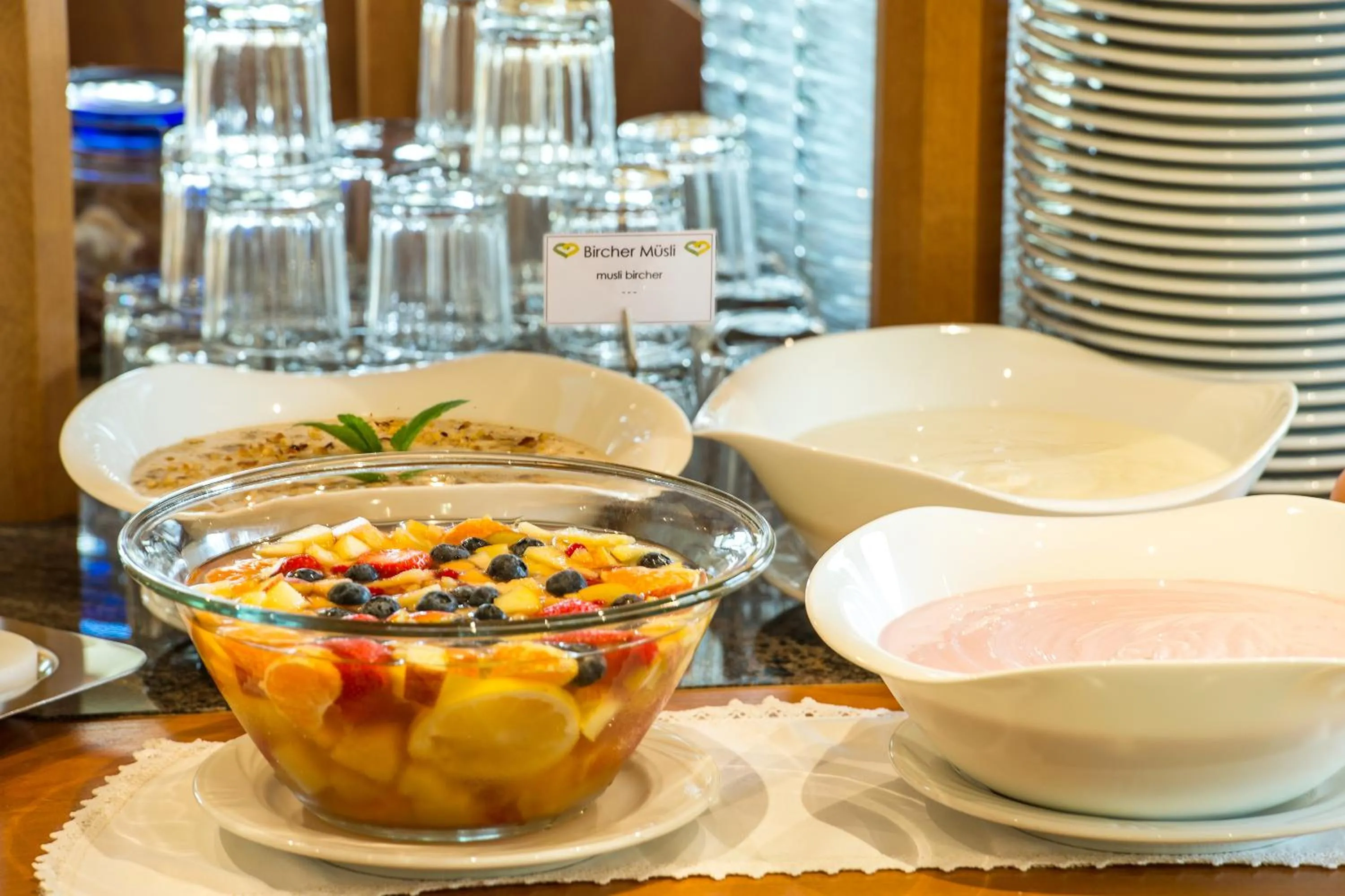 Buffet breakfast in Hotel Pension Verdorfer