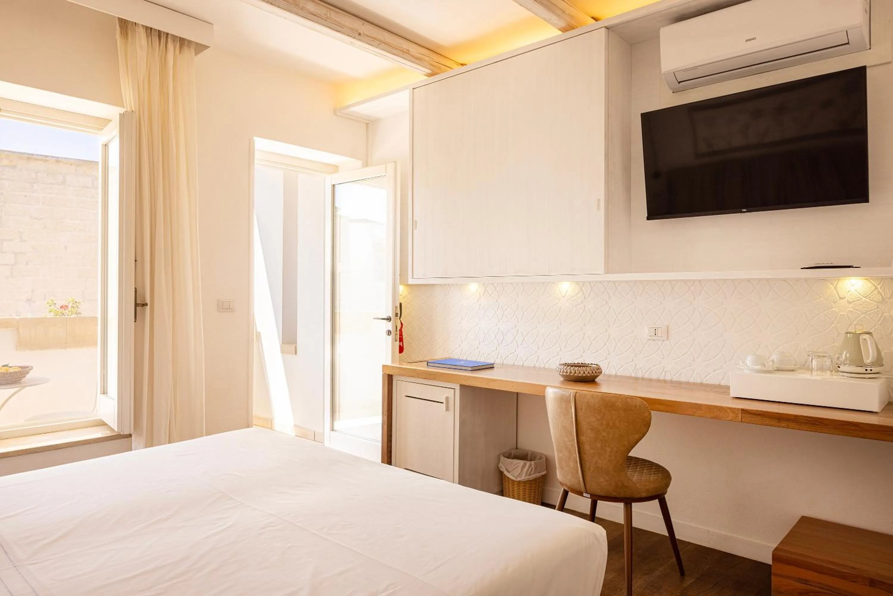 Photo of the whole room, Bed in Masseria Bandino & Spa