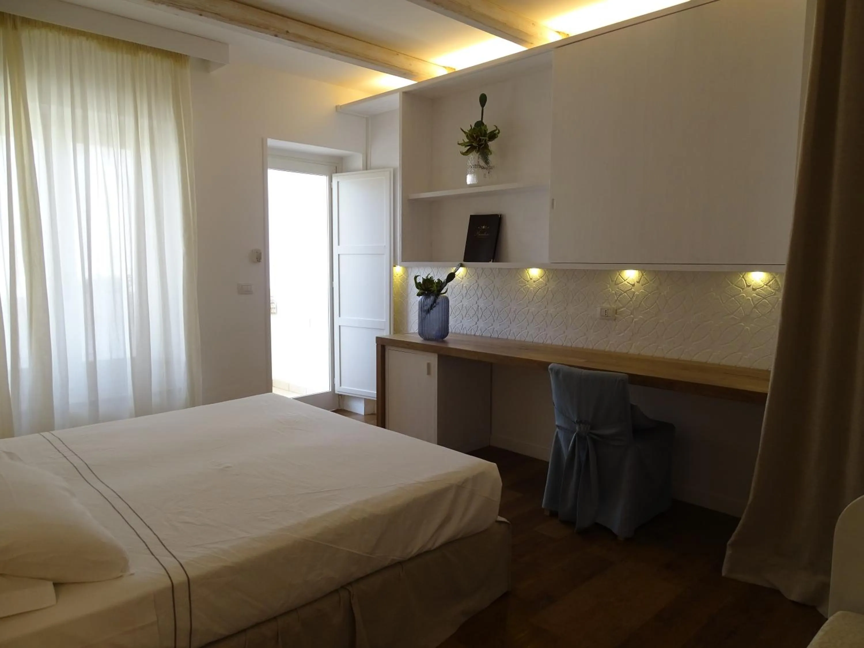 Photo of the whole room, Bed in Masseria Bandino & Spa