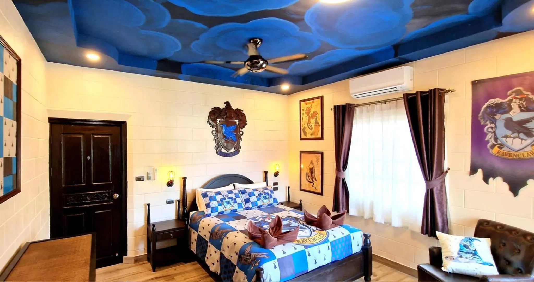 Bed in POTTERLAND Luxury Pool Villa Pattaya Walking Street 6 Bedrooms