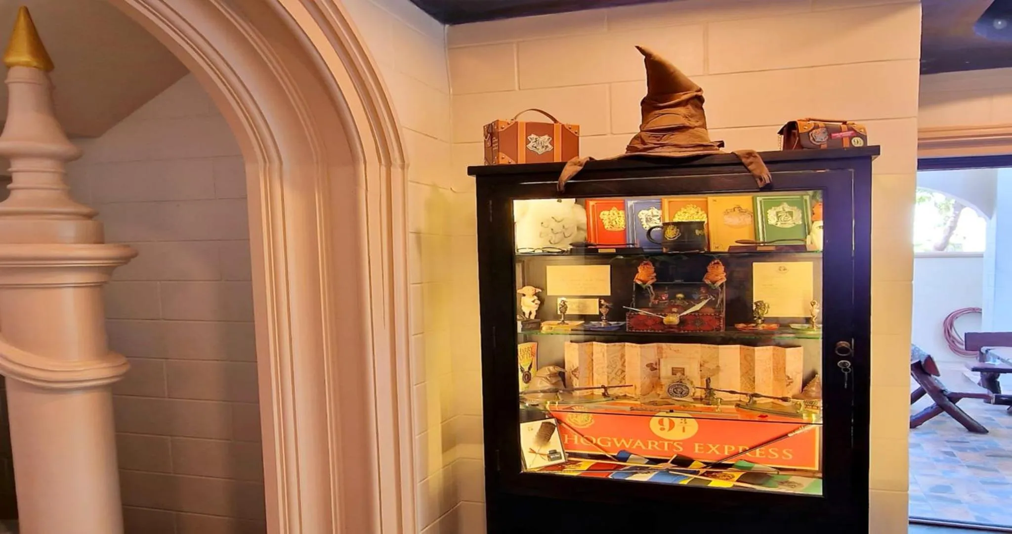 Property building in POTTERLAND Luxury Pool Villa Pattaya Walking Street 6 Bedrooms