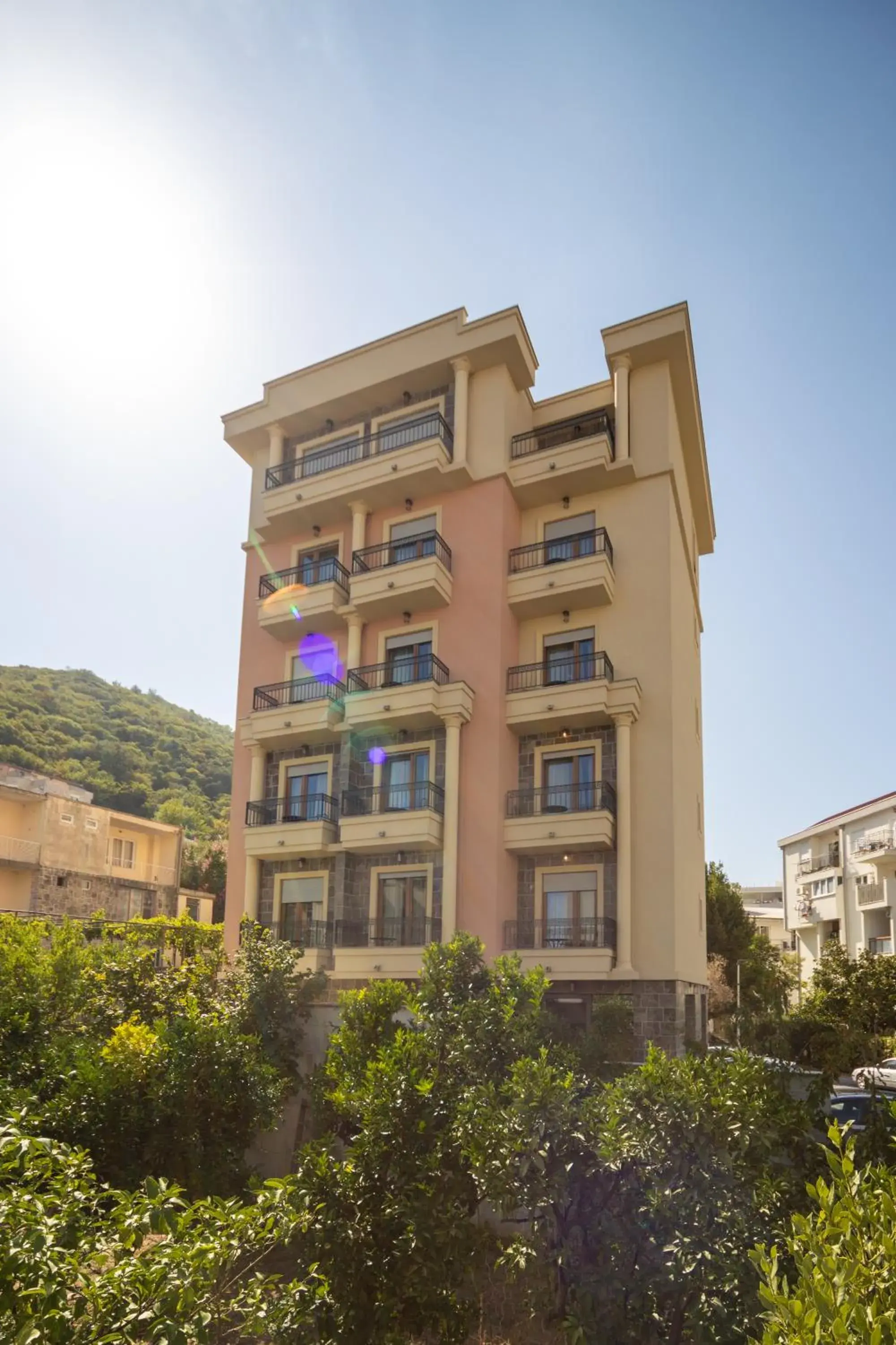 Property building in Hotel Vladimir Property building in Hotel Vladimir