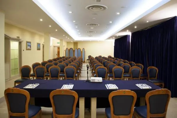 Business facilities in Hotel Villa Medici