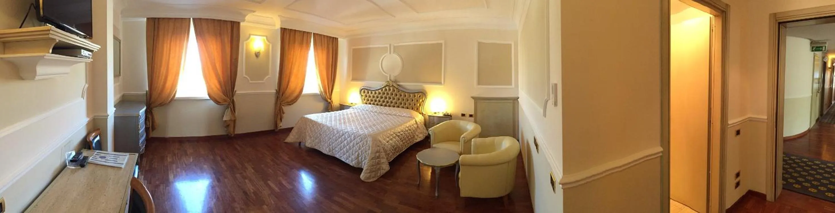 Day, Bed in Hotel Villa Medici