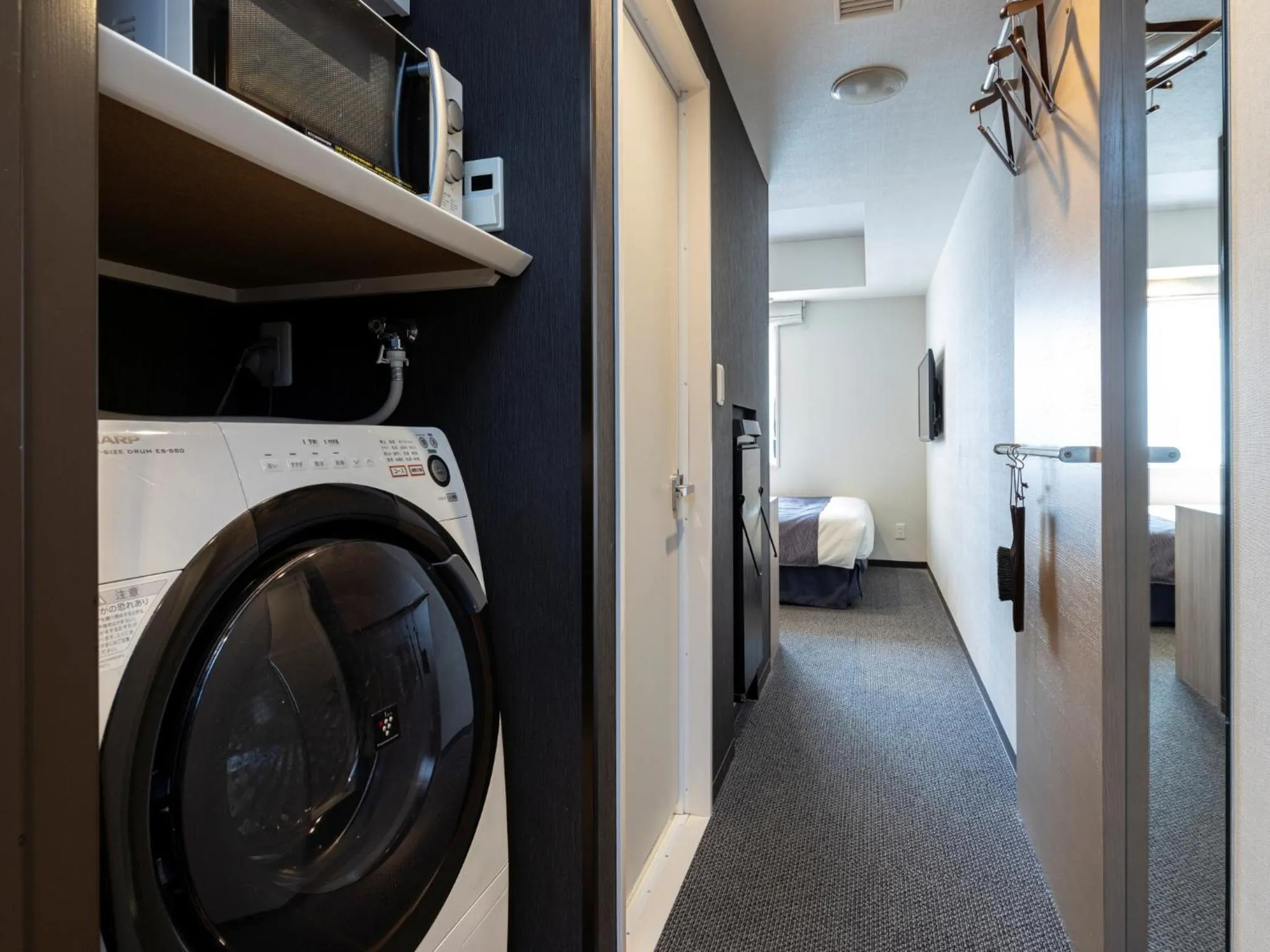 Photo of the whole room, Bed in Tokyu Stay Shimbashi - Ginza area