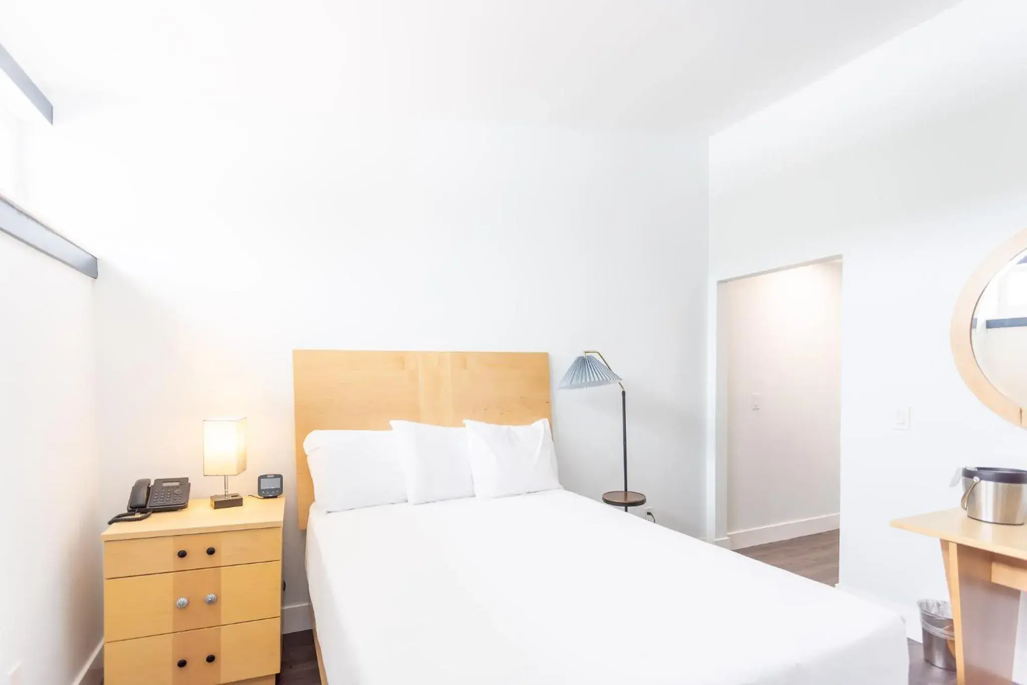 Small Double Room in Hotel Callista Small Double Room in Hotel Callista