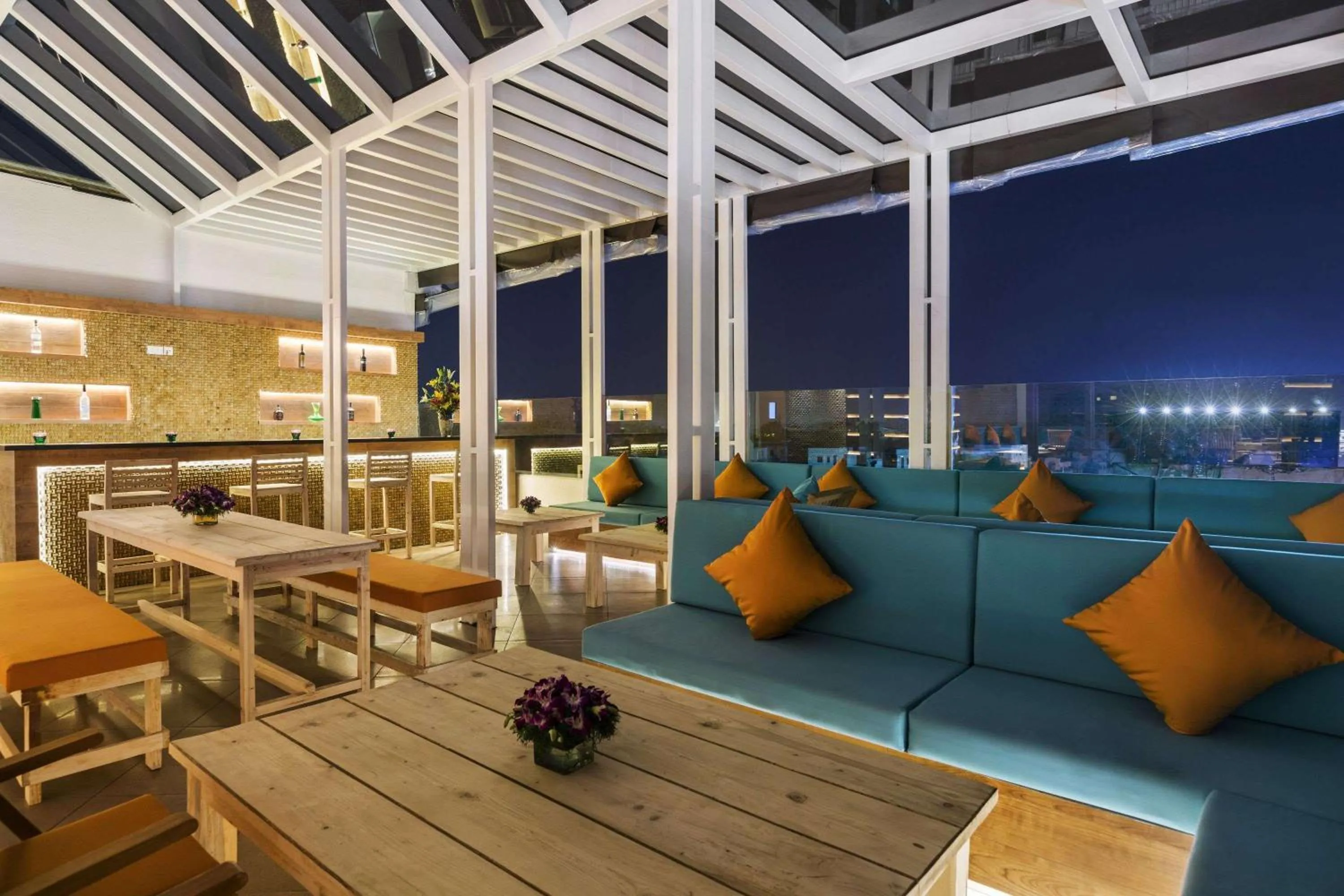 Restaurant/places to eat in Ramada Encore Domlur Bangalore