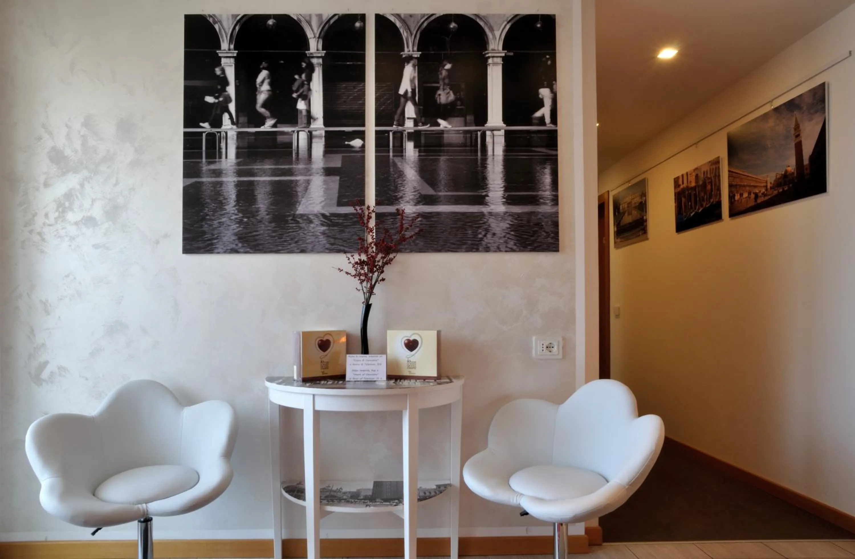 Lobby or reception in Hotel Mezzaluna