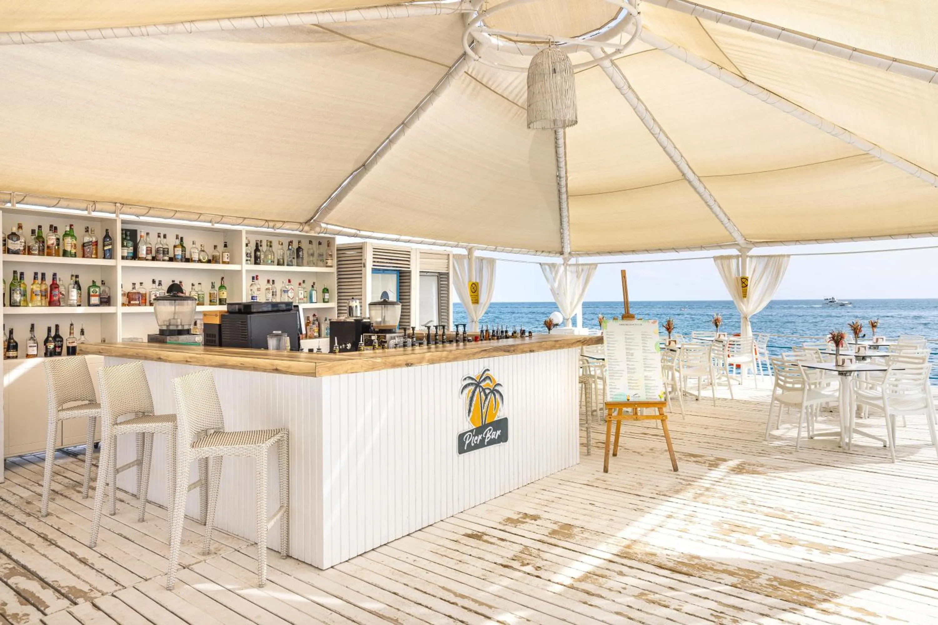 Lounge or bar in Concorde De Luxe Resort Lara Antalya- Prive Ultra All Inclusive