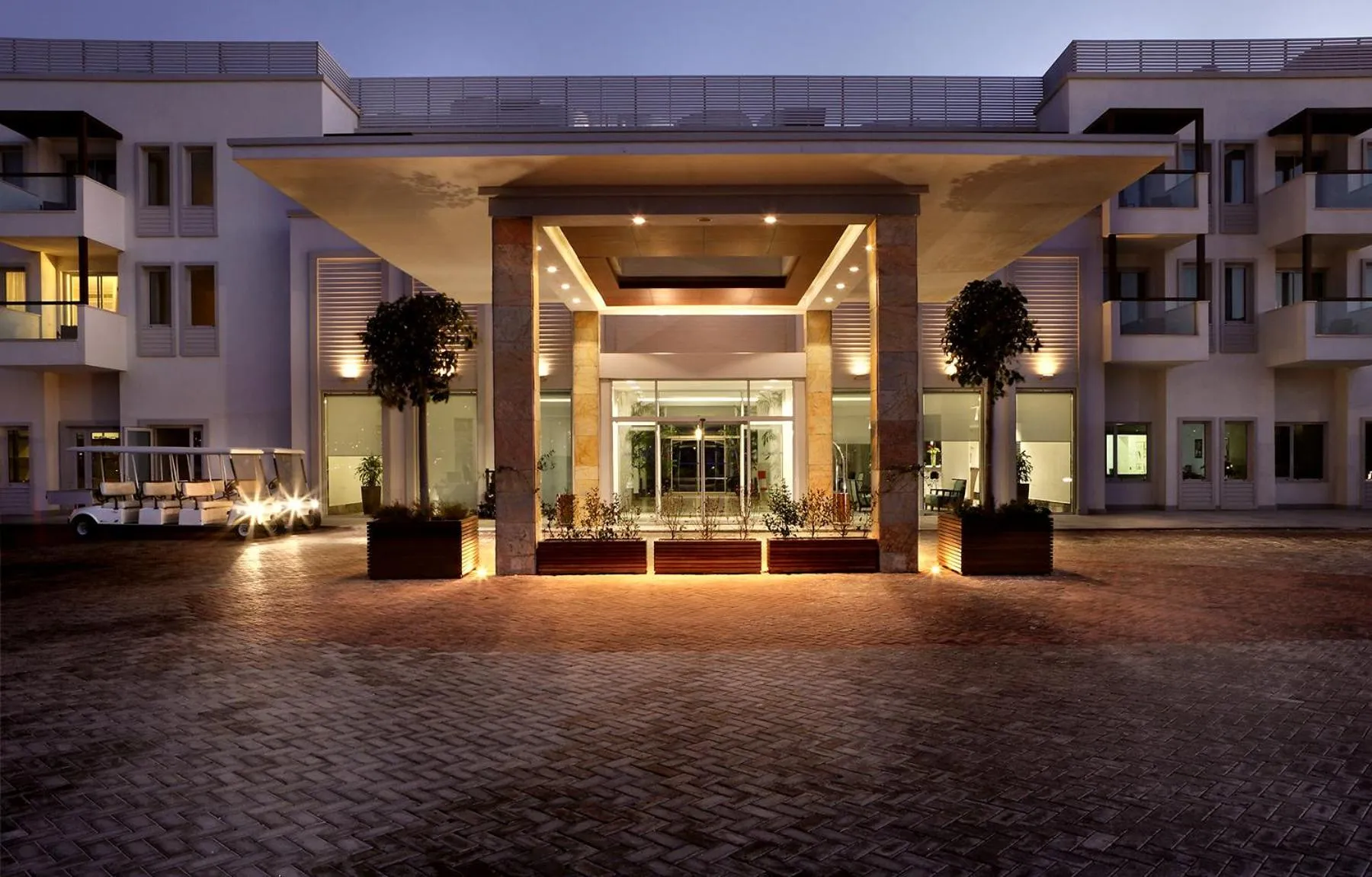 Property building in Xanadu Island