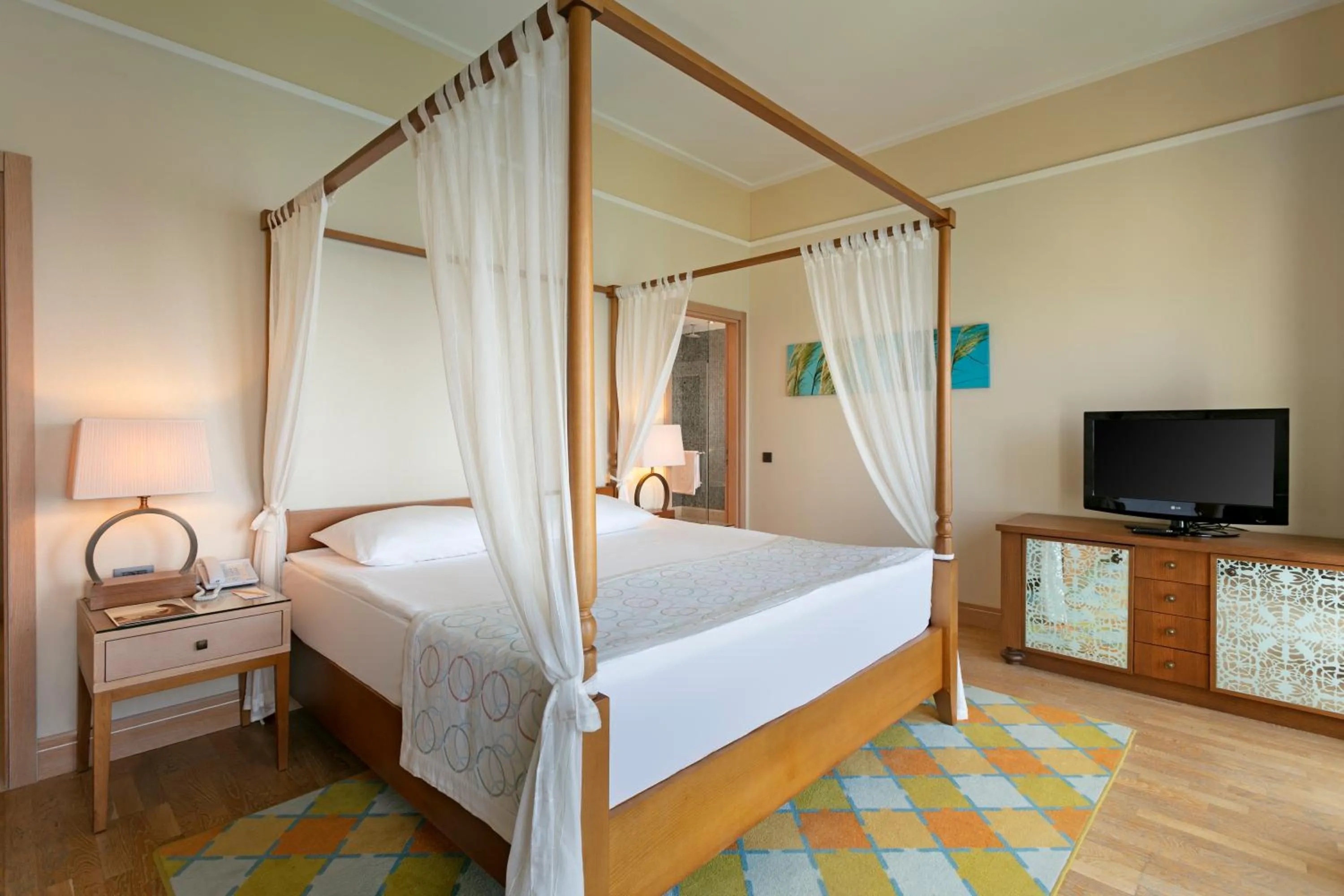 Bed in Xanadu Island