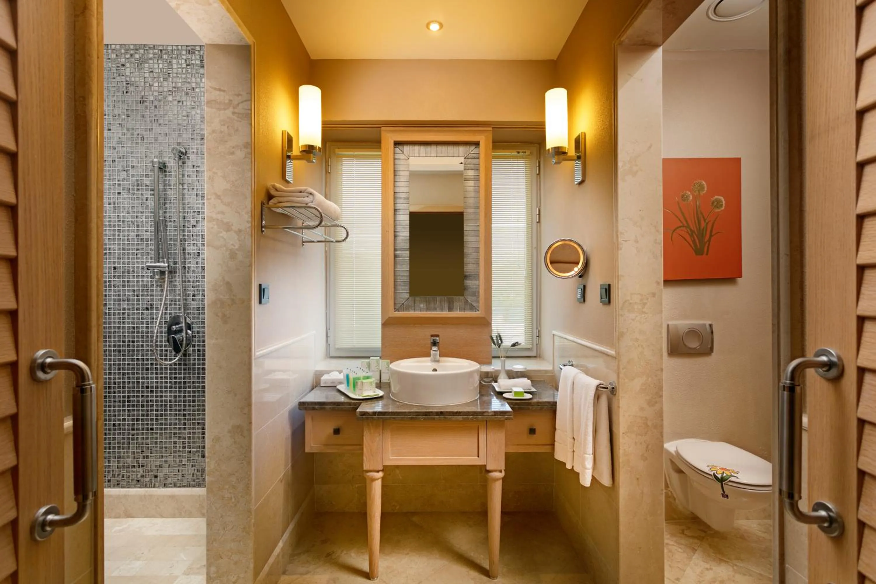 Shower in Xanadu Island