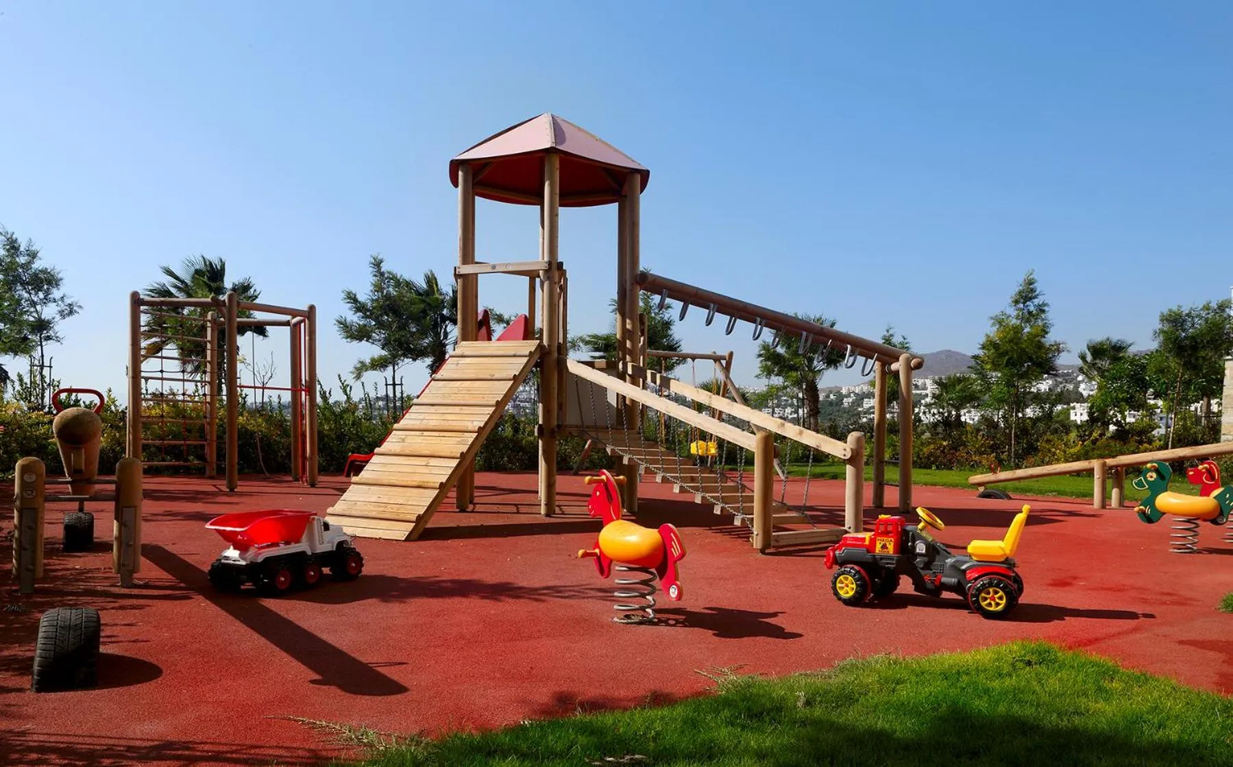 People in Xanadu Island