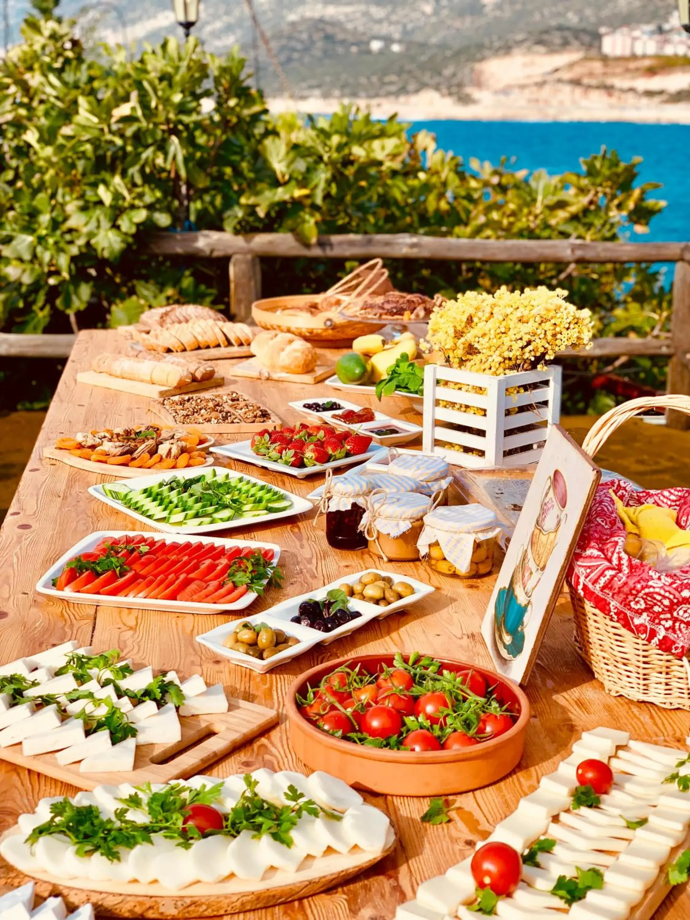 Breakfast in Club Hotel Barbarossa Breakfast in Club Hotel Barbarossa