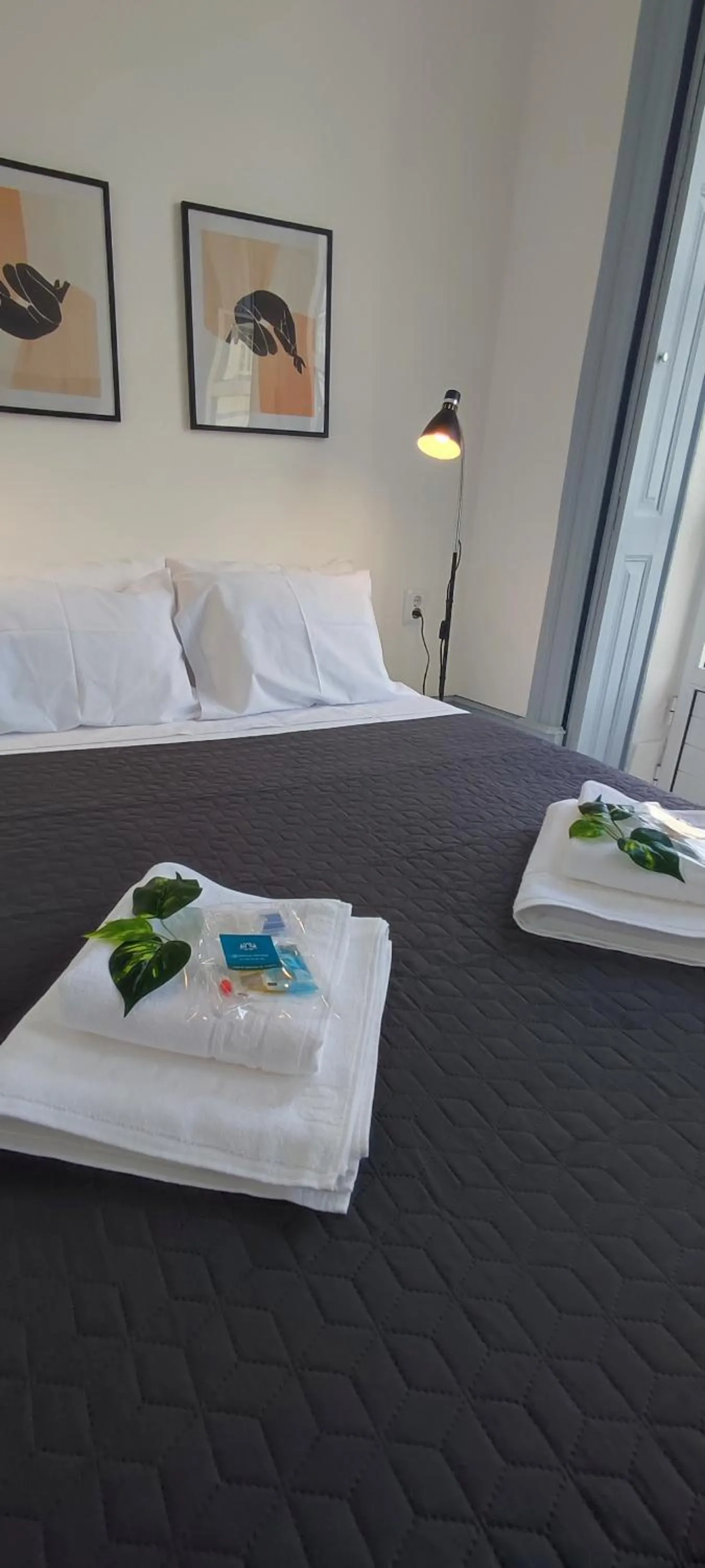 Bedroom, Bed in Vila Santa Cruz Guest House