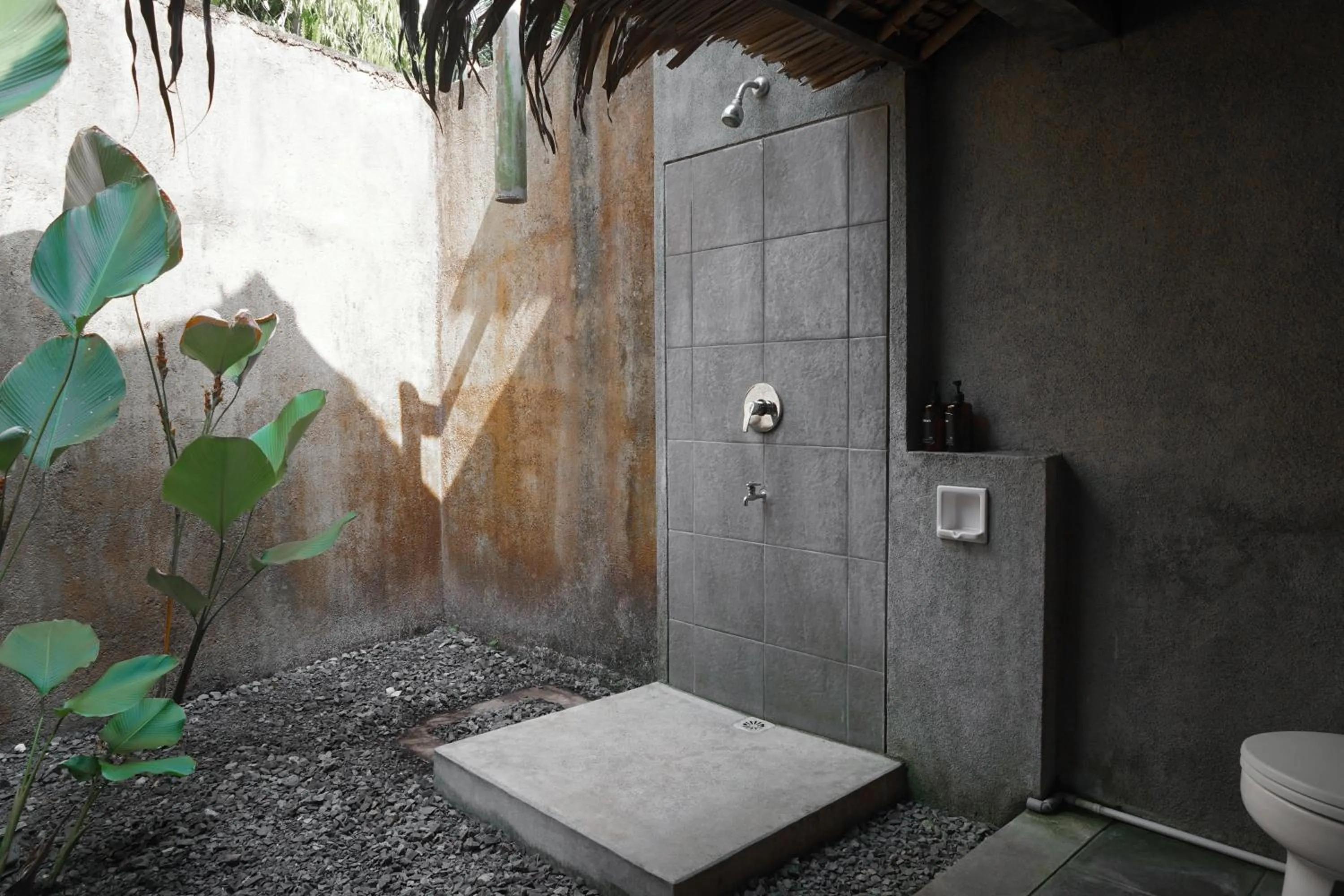 Shower in Bale Karang Cottages