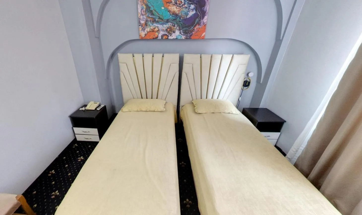 Twin Room in Hotel Duet