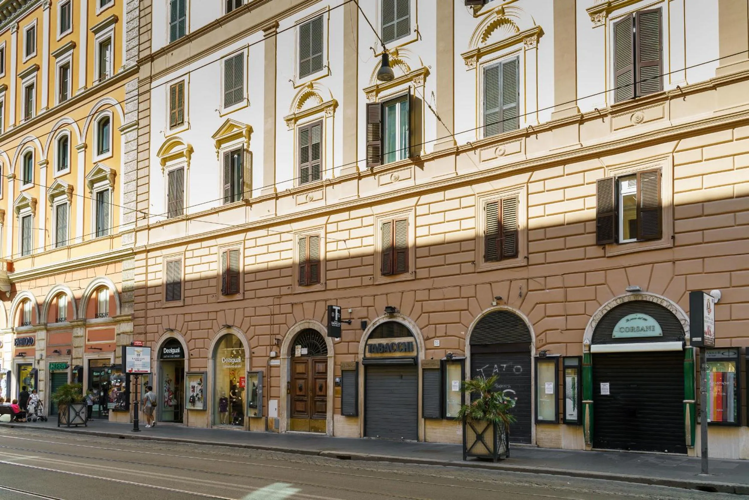 Property building in La Dolce Vita Ottaviano