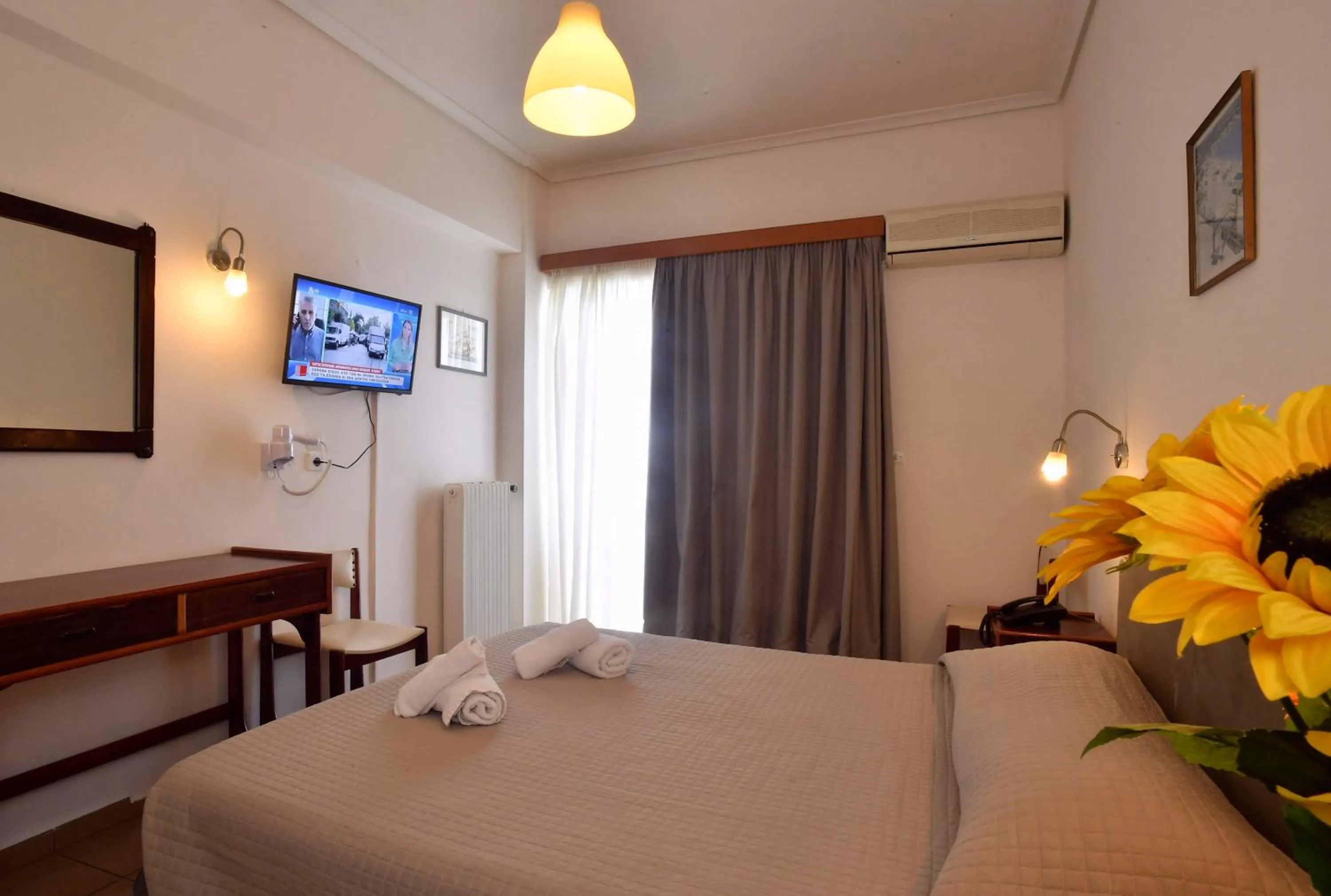 Photo of the whole room, Bed in Siagas Beach Hotel