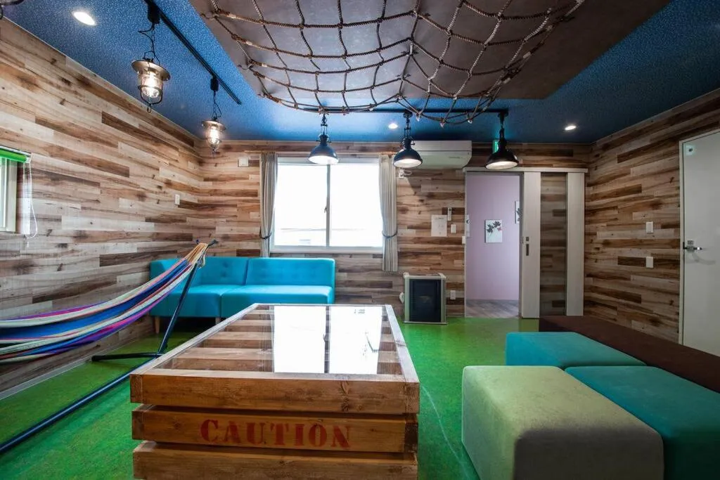 Bed in The BEEHIVE OTARU